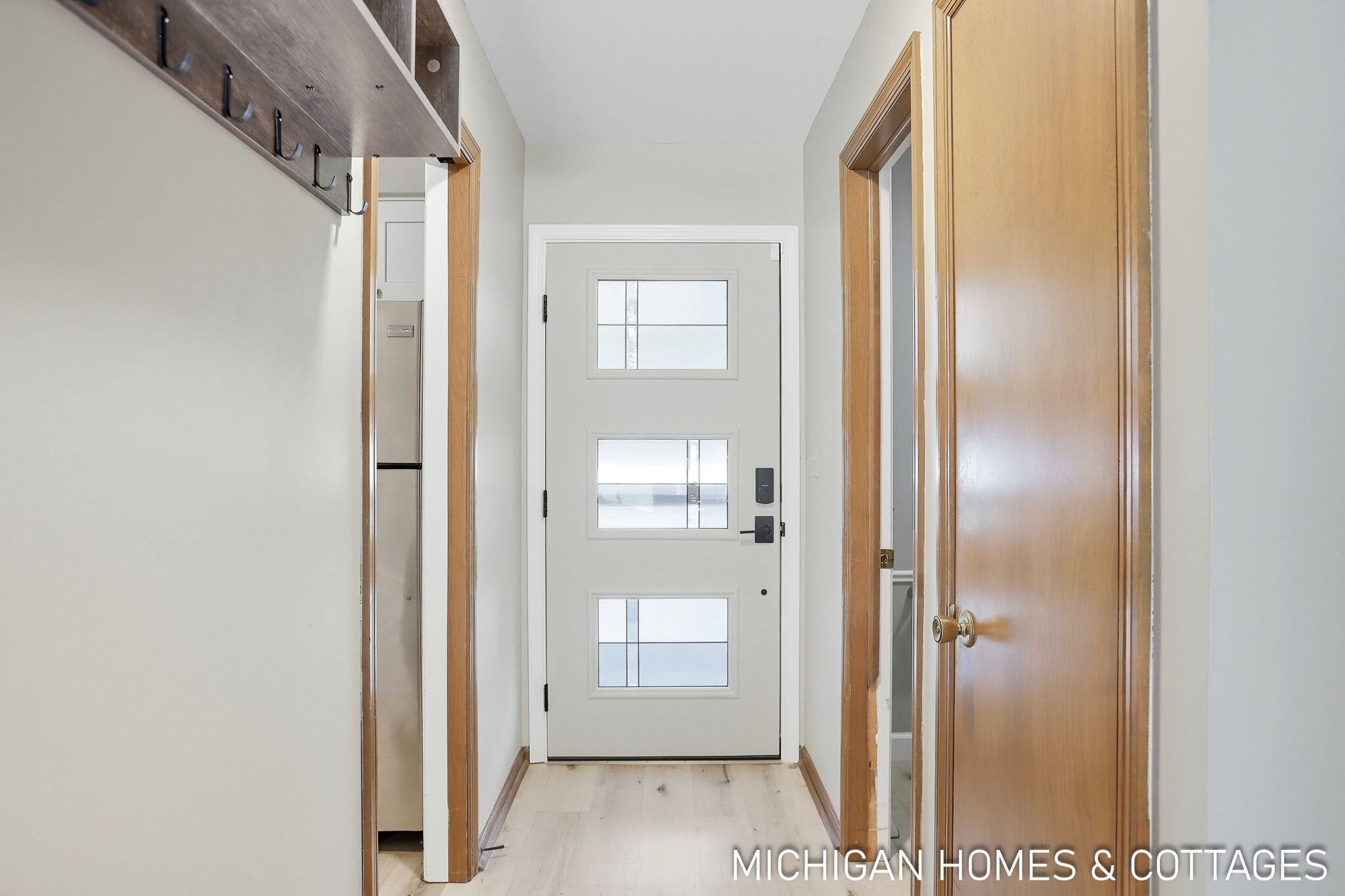 1992 S Shore Drive, 3