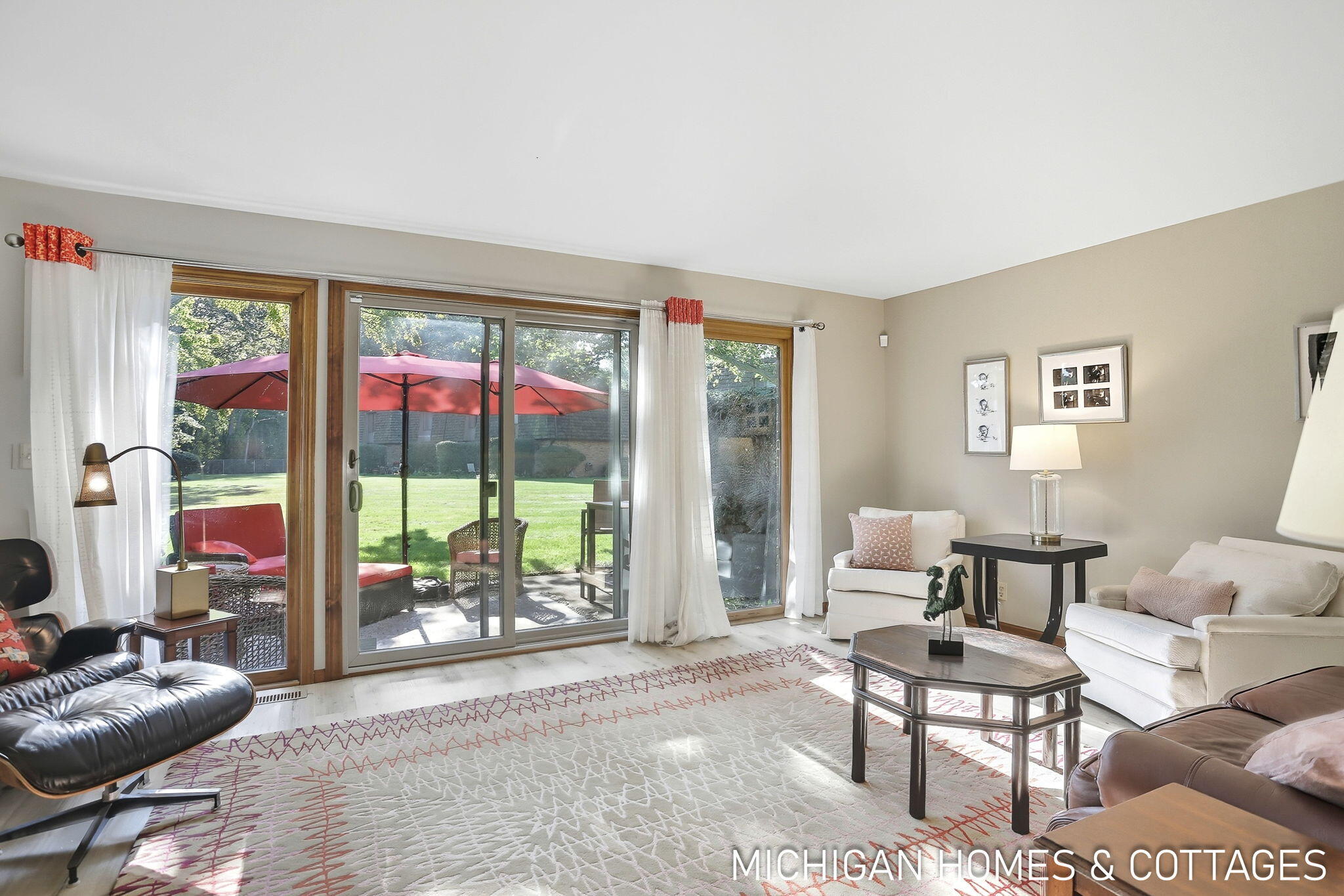1992 S Shore Drive, 3