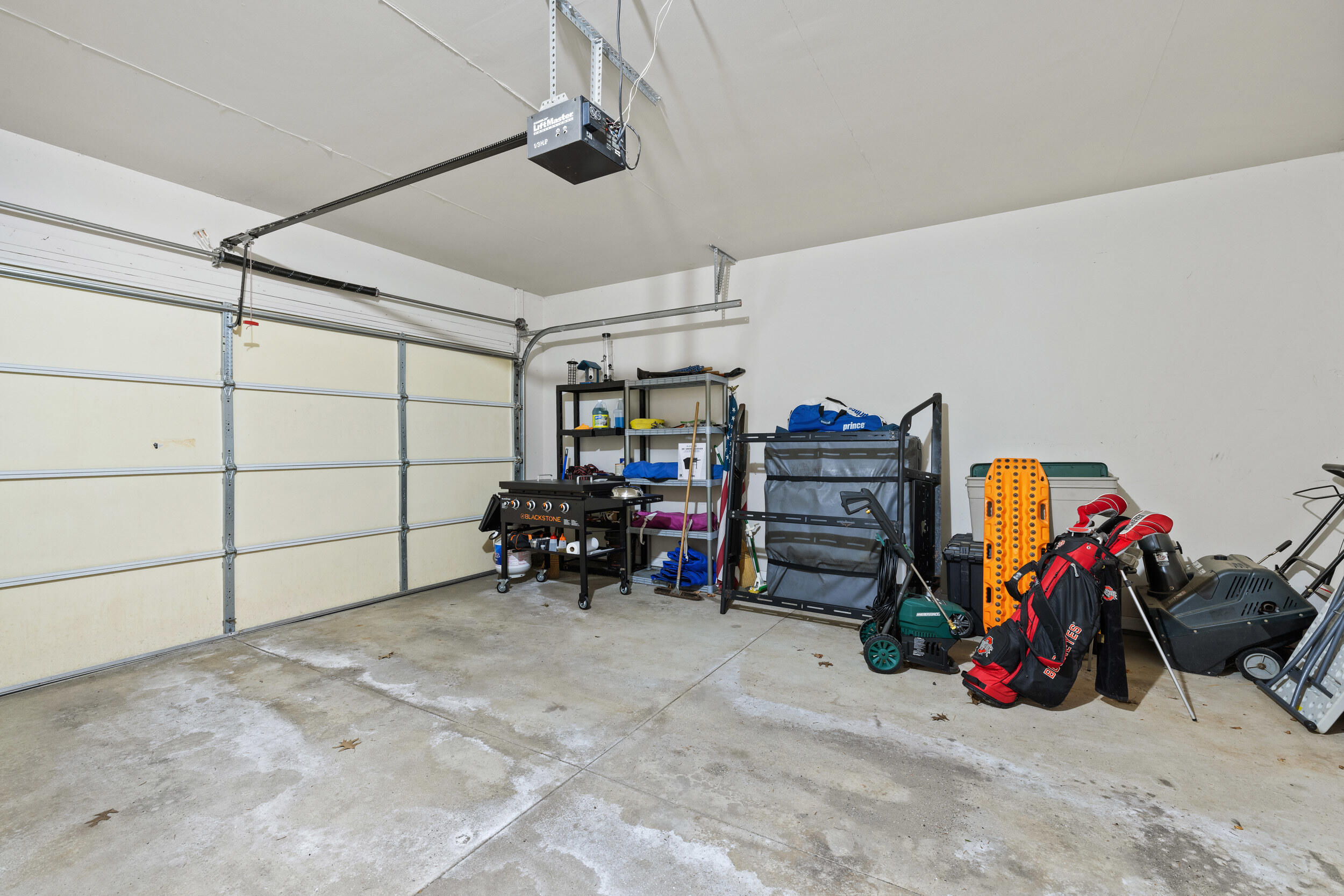 1380 E Pointe Ridge, Holland