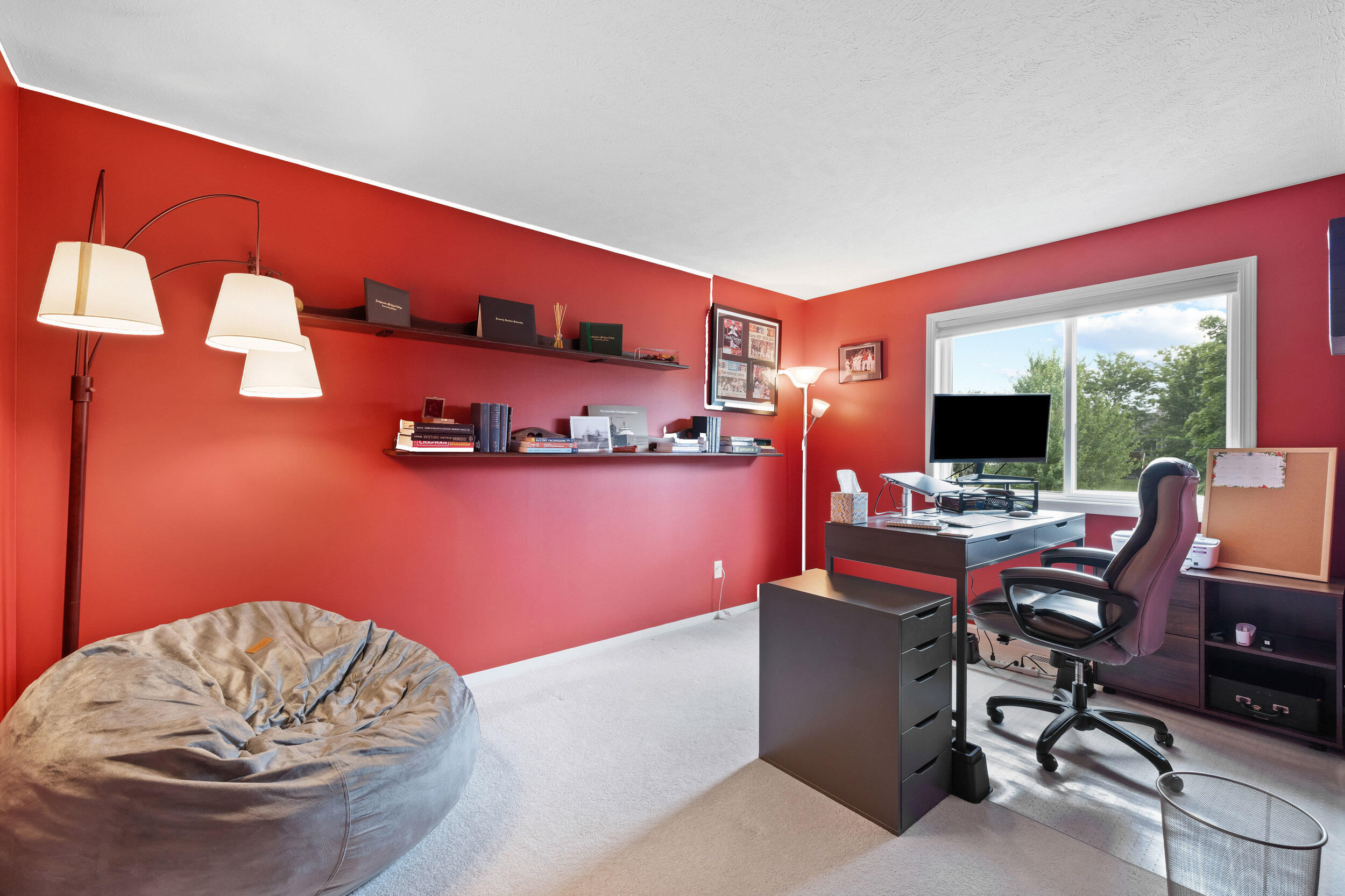 1380 E Pointe Ridge, Holland