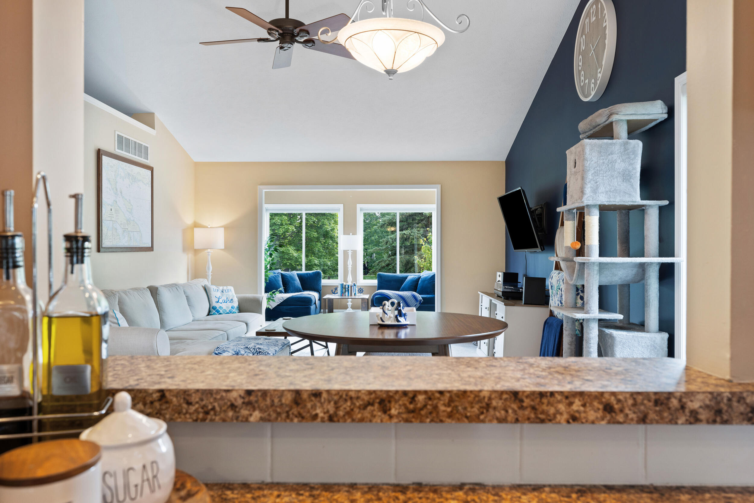 1380 E Pointe Ridge, Holland