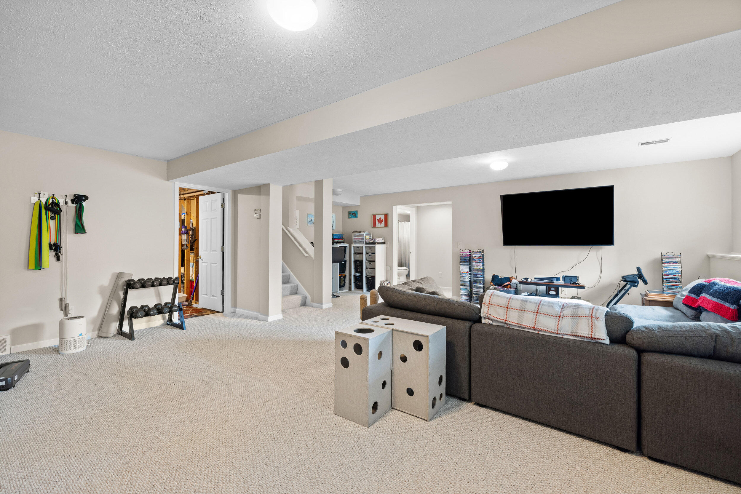 1380 E Pointe Ridge, Holland