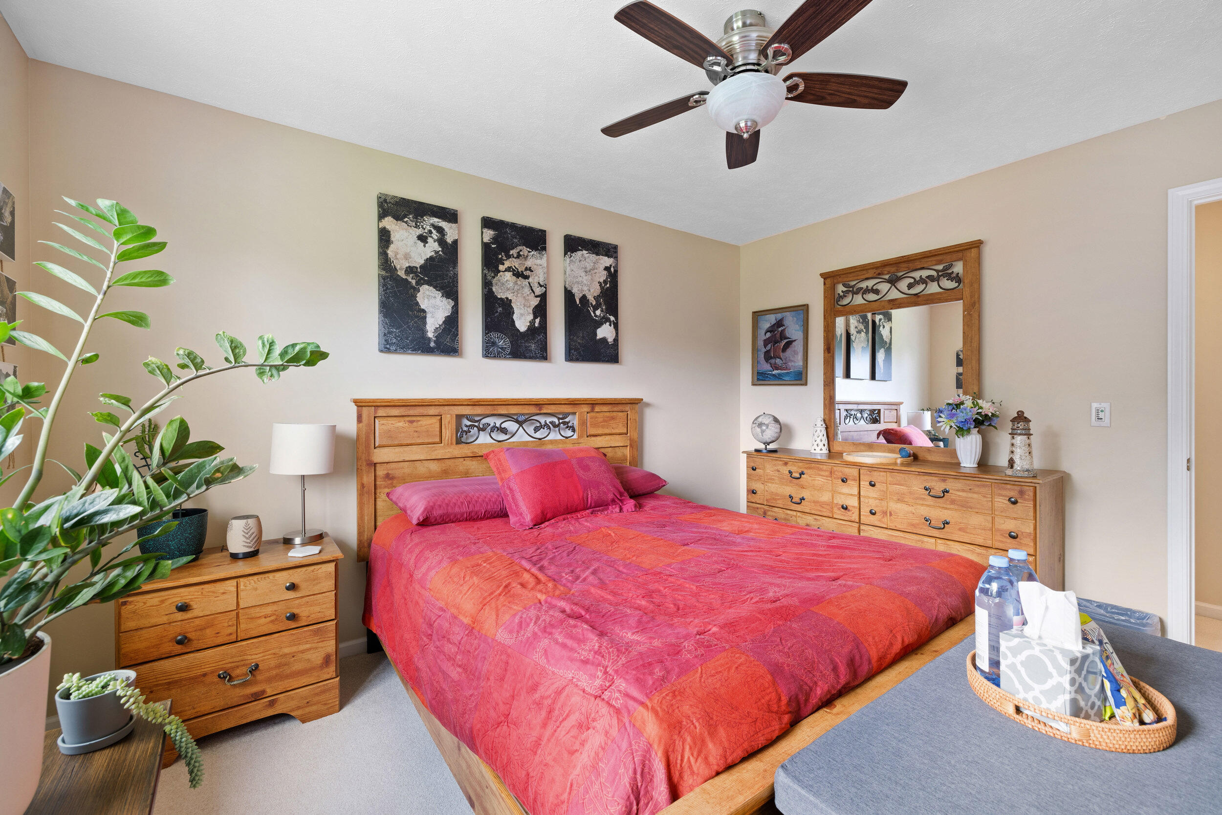 1380 E Pointe Ridge, Holland