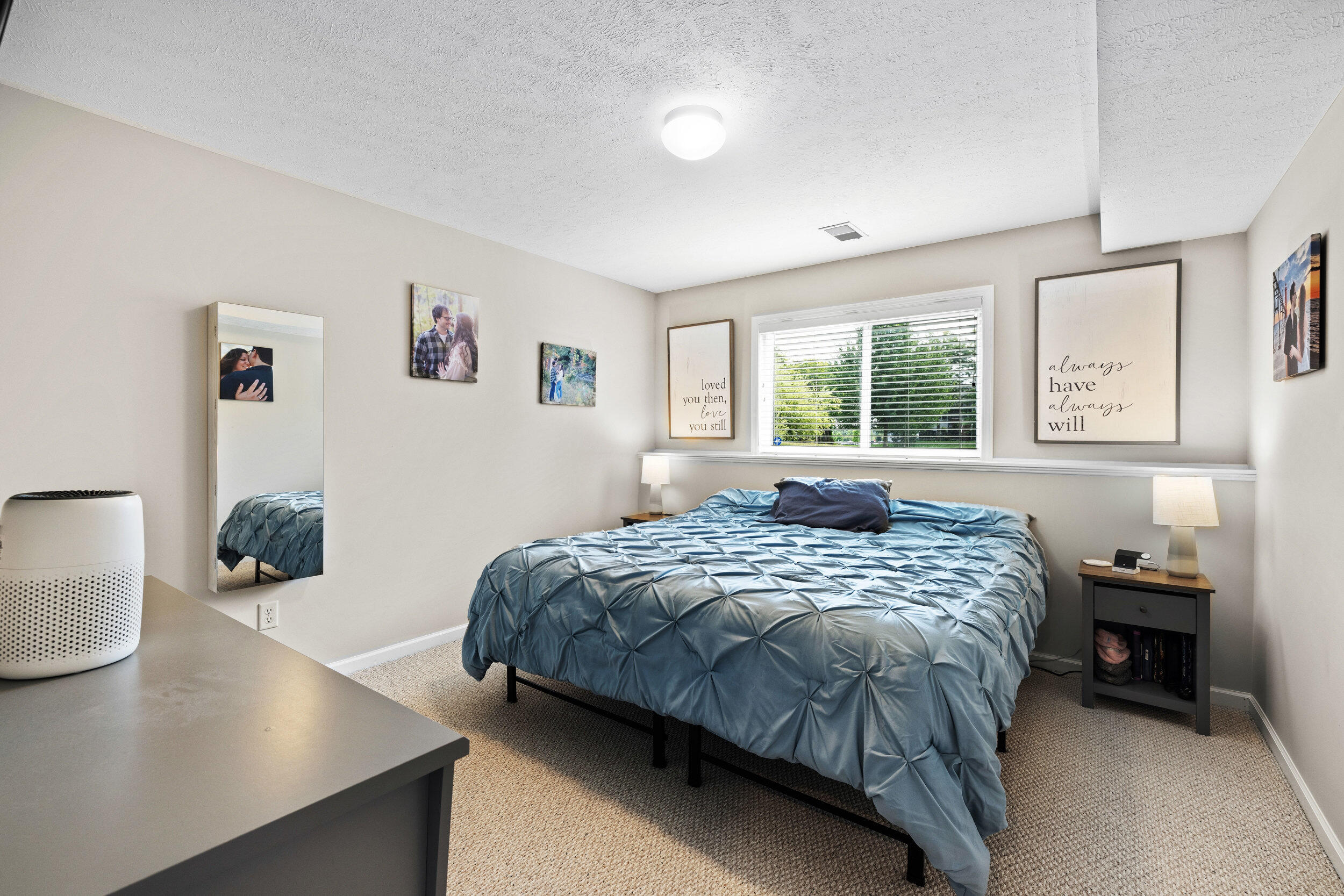 1380 E Pointe Ridge, Holland