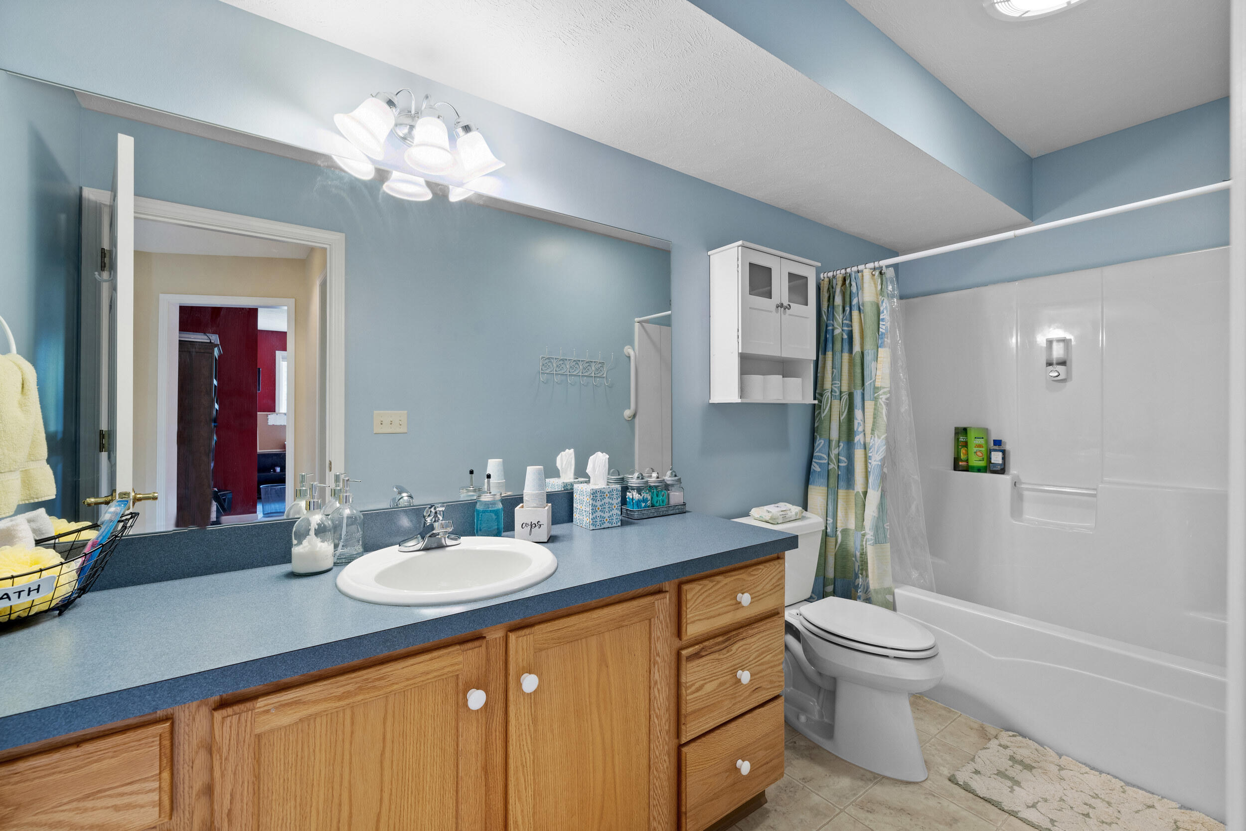 1380 E Pointe Ridge, Holland