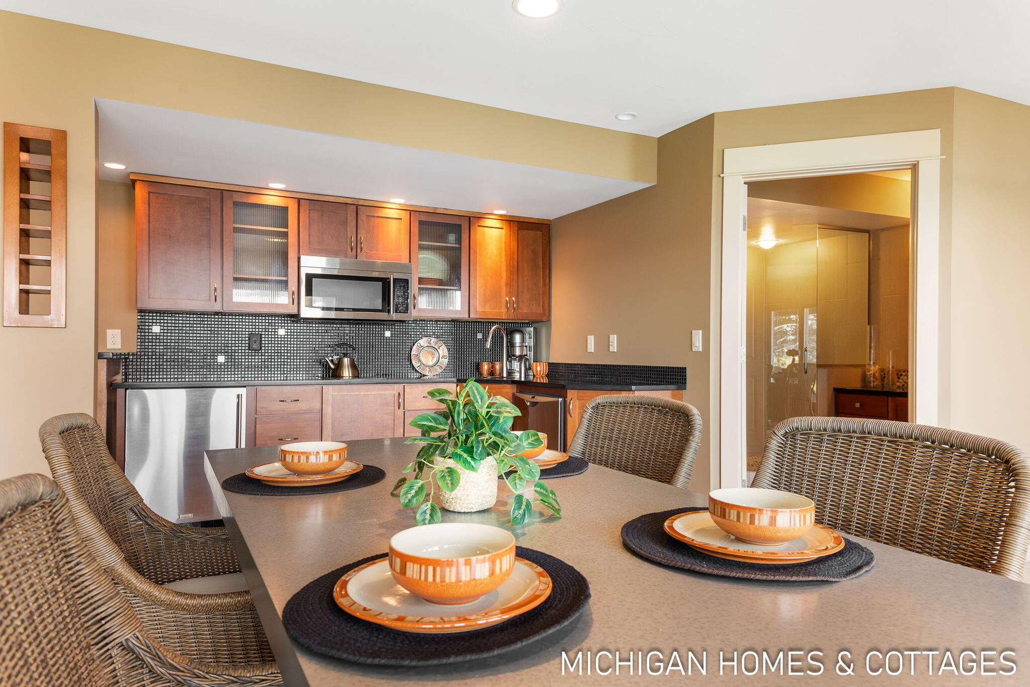 1414 Waukazoo Drive