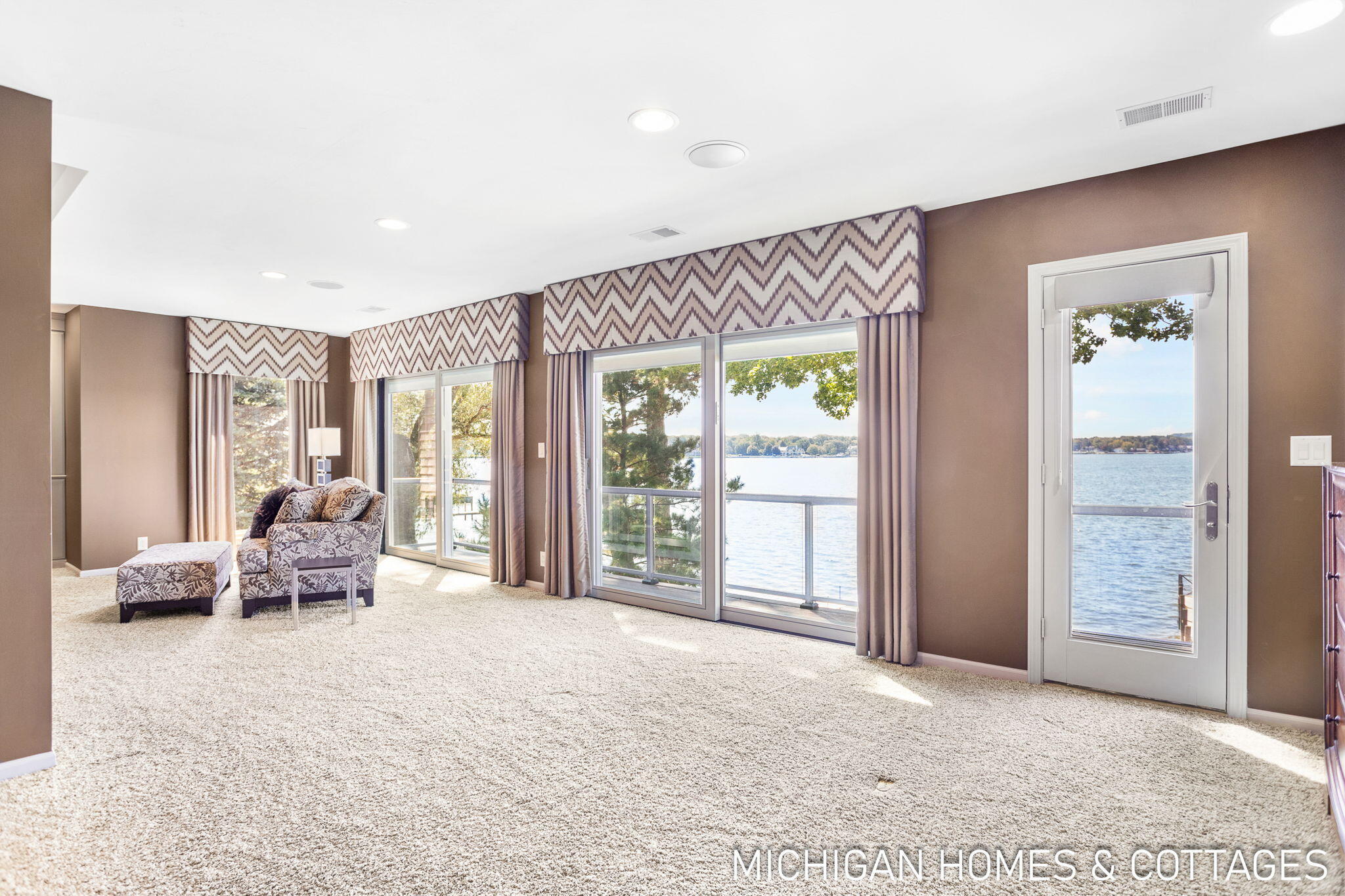 1414 Waukazoo Drive
