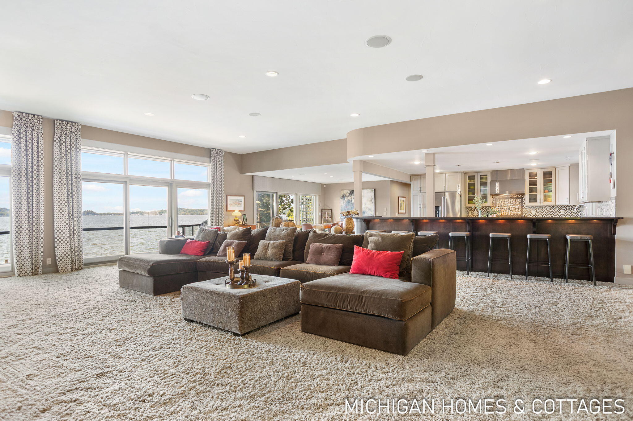 1414 Waukazoo Drive