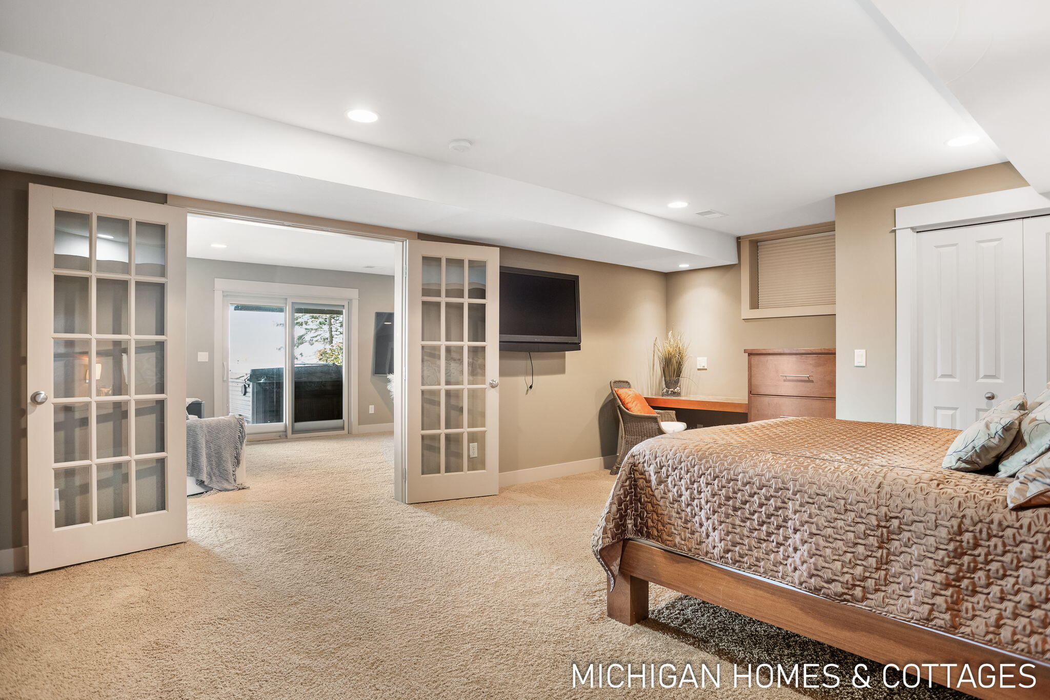 1414 Waukazoo Drive