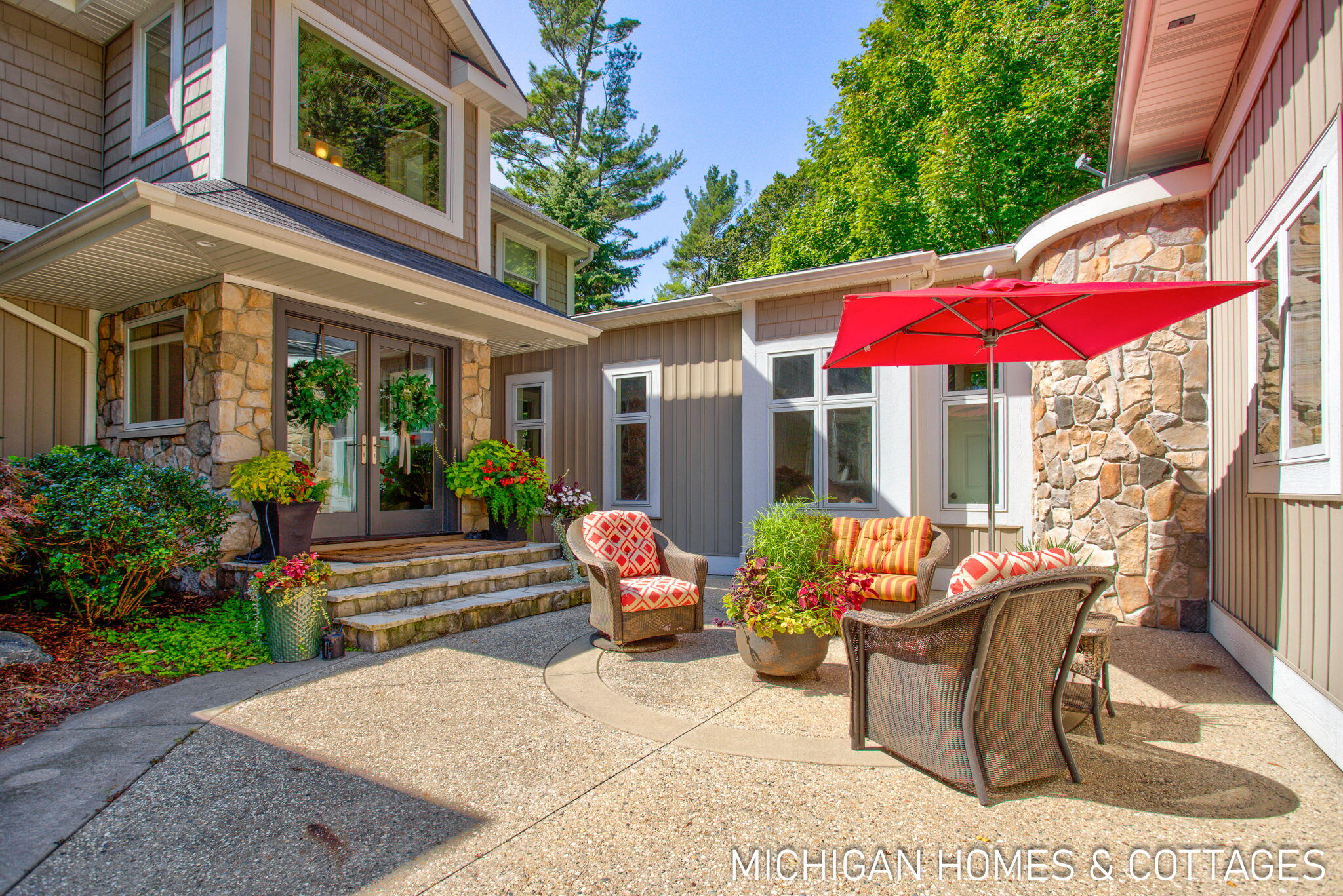1414 Waukazoo Drive