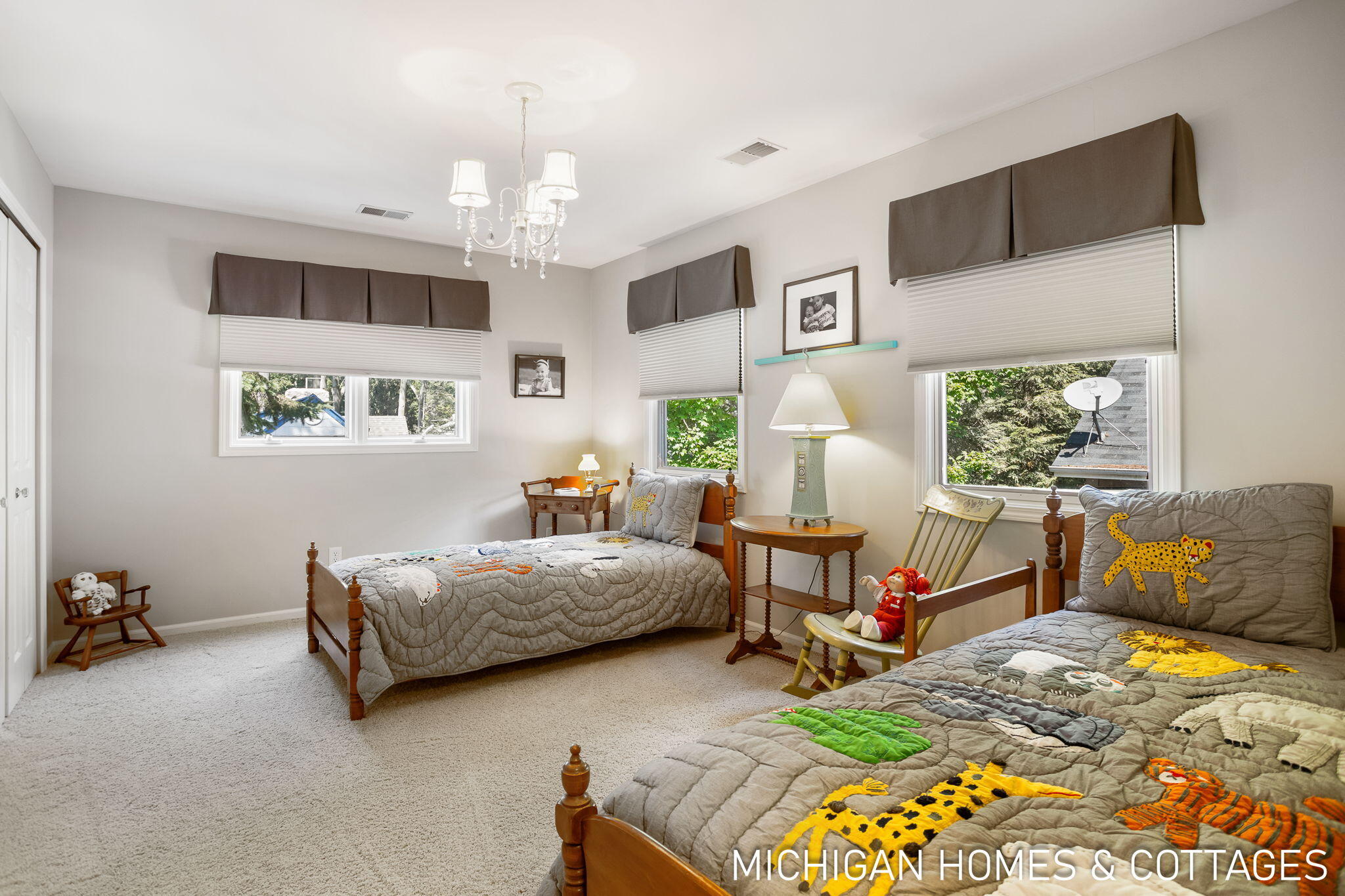 1414 Waukazoo Drive
