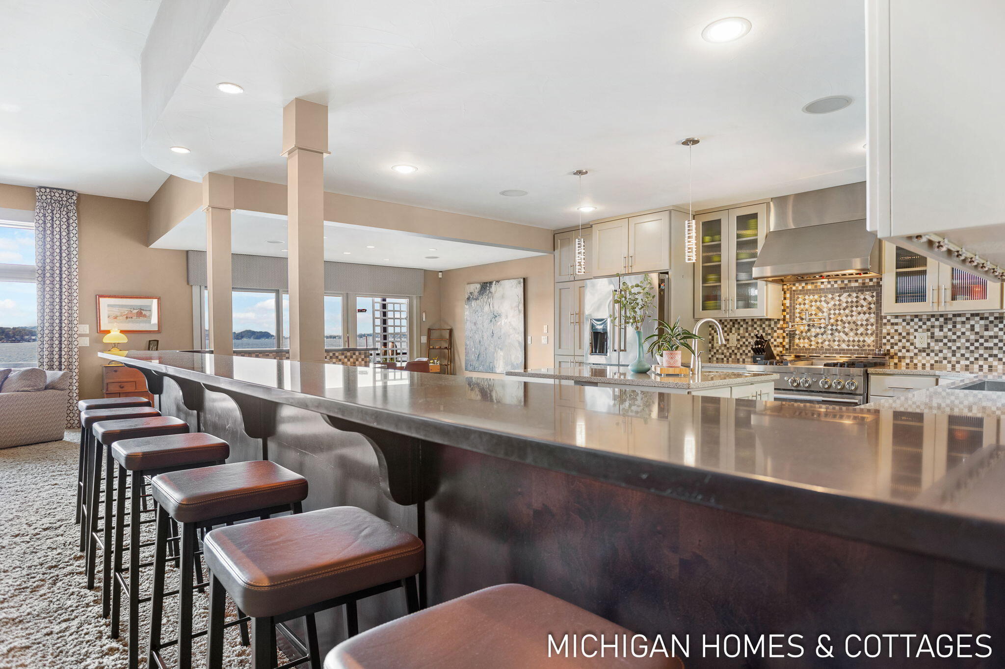 1414 Waukazoo Drive