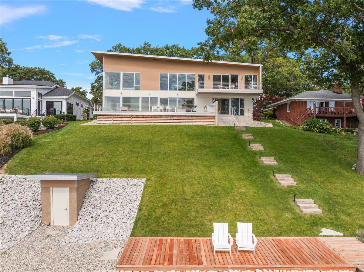 602 Lawn Avenue