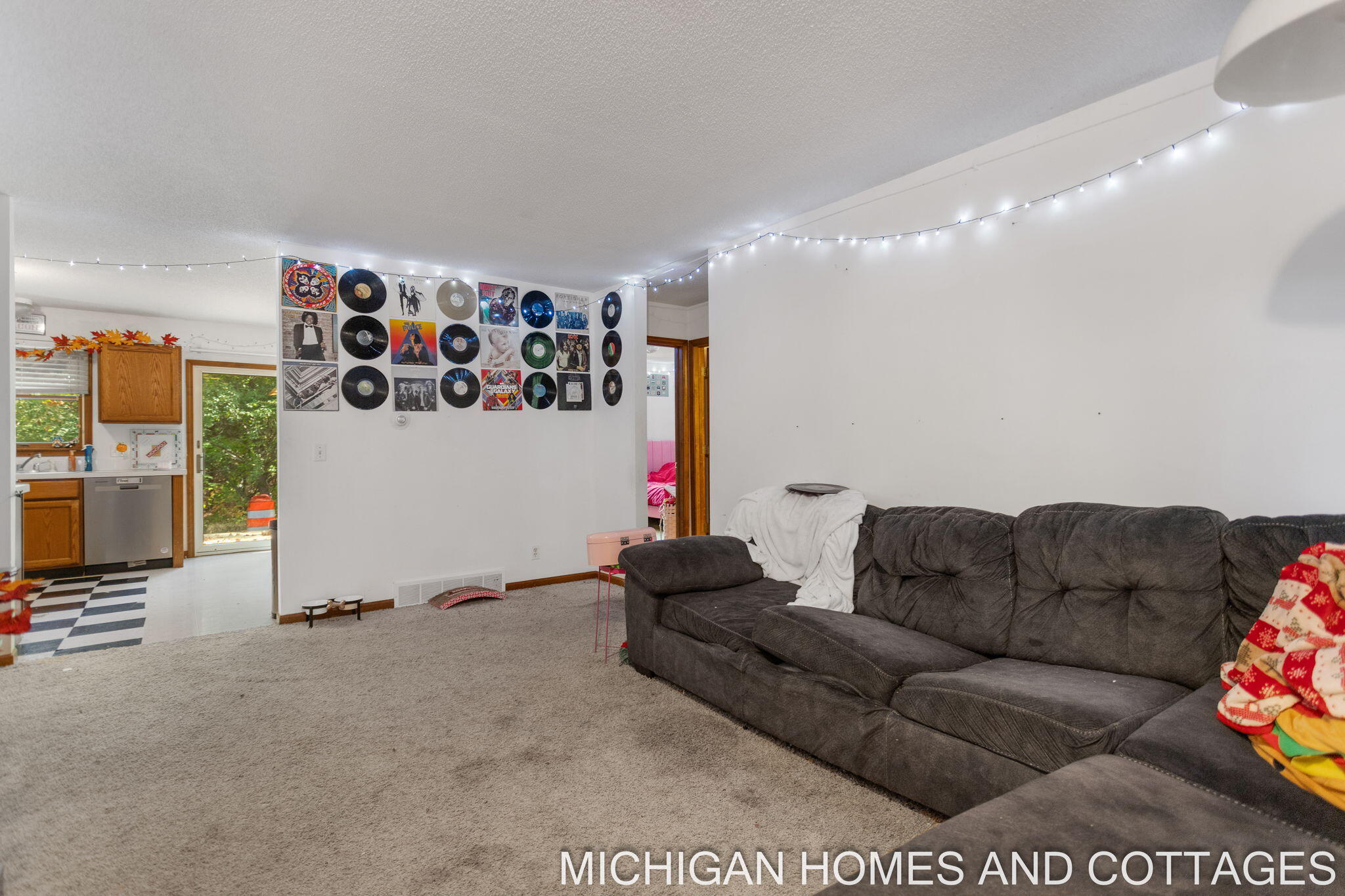 18604 18606 168th Avenue