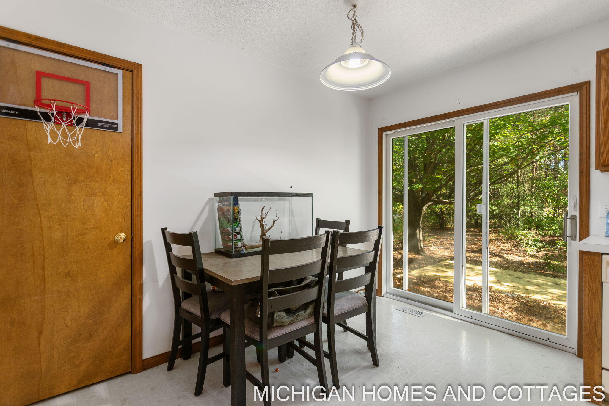 18604 18606 168th Avenue