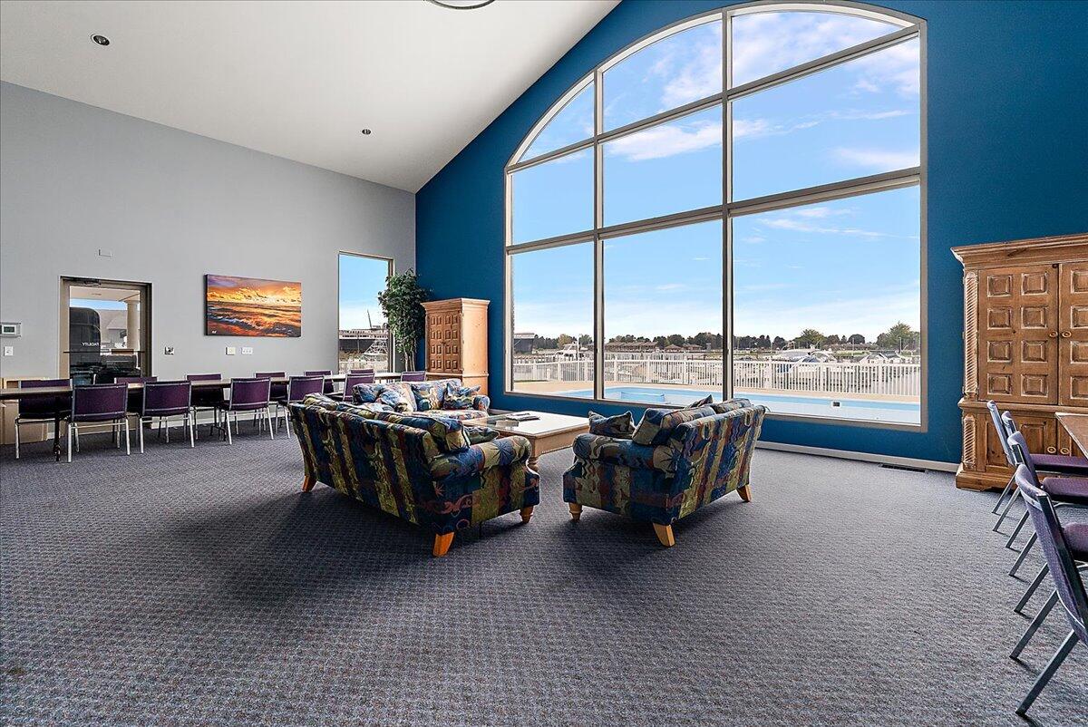 300 S Rath Avenue, 23