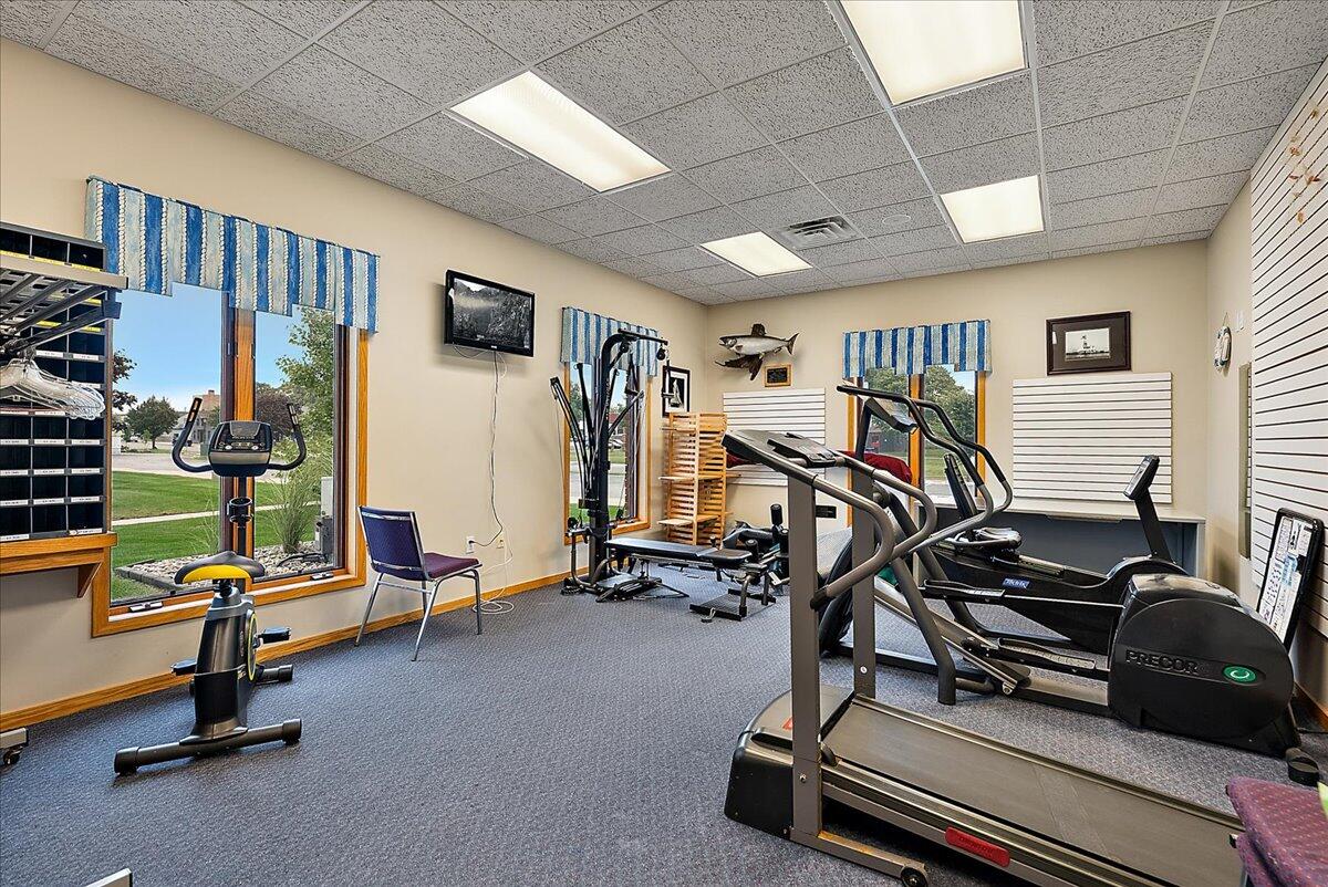 300 S Rath Avenue, 23