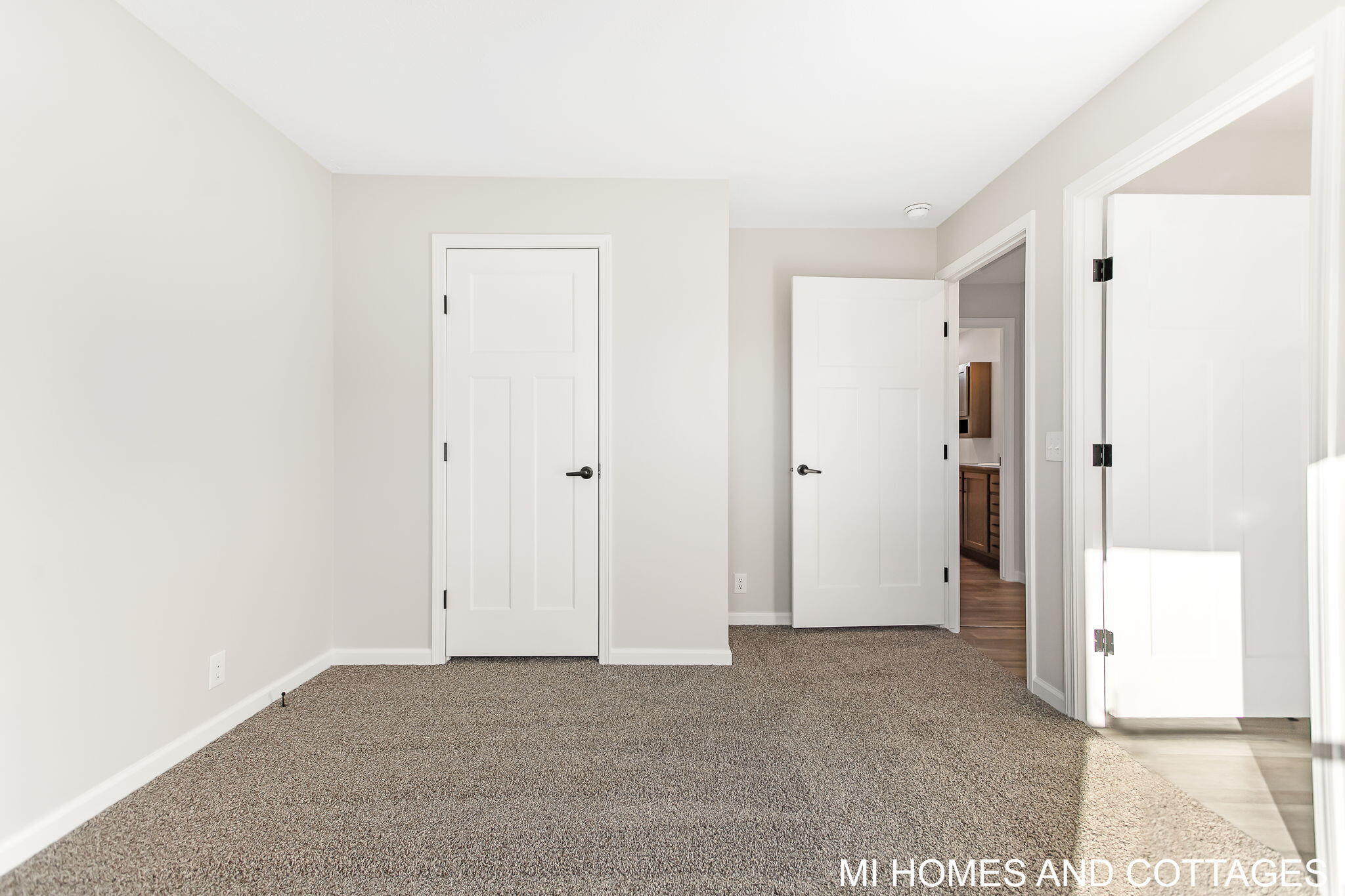 5216 Mulberry Lane, Holland