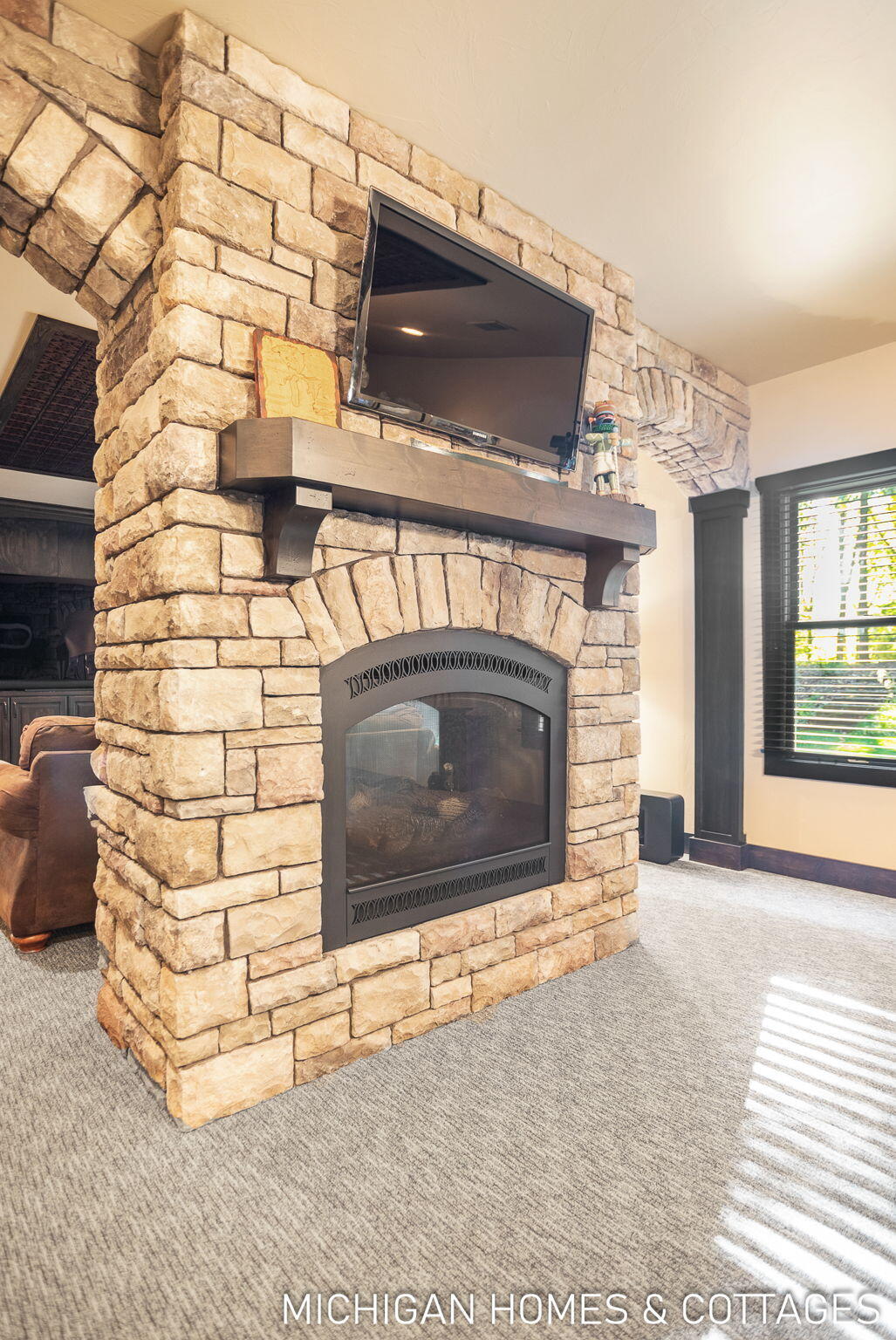 2280 Tunnel Breeze Court