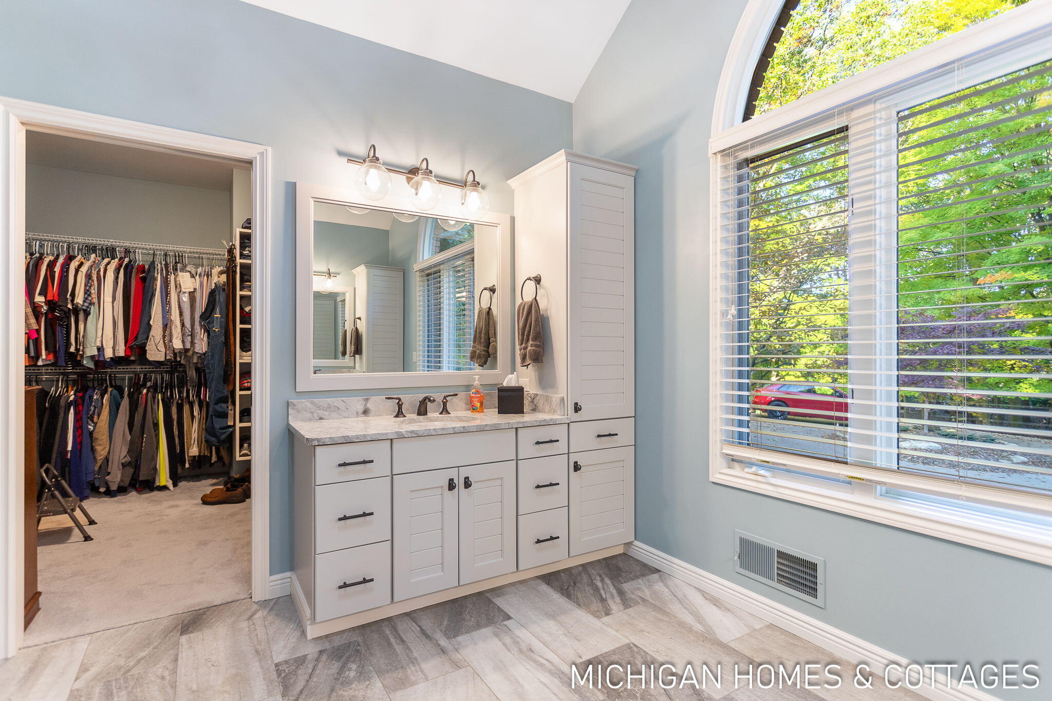 2280 Tunnel Breeze Court