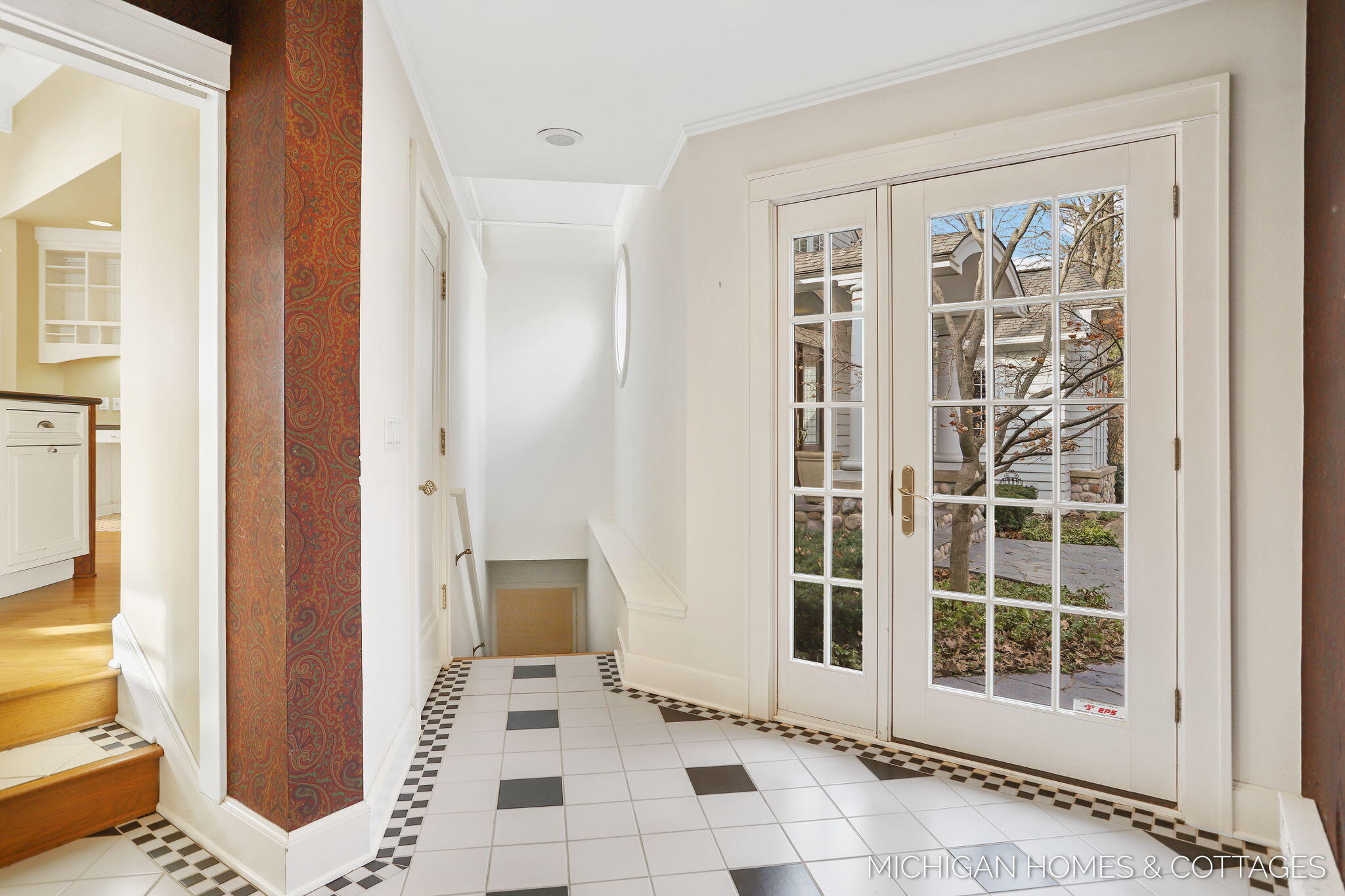 714 N Shore Drive