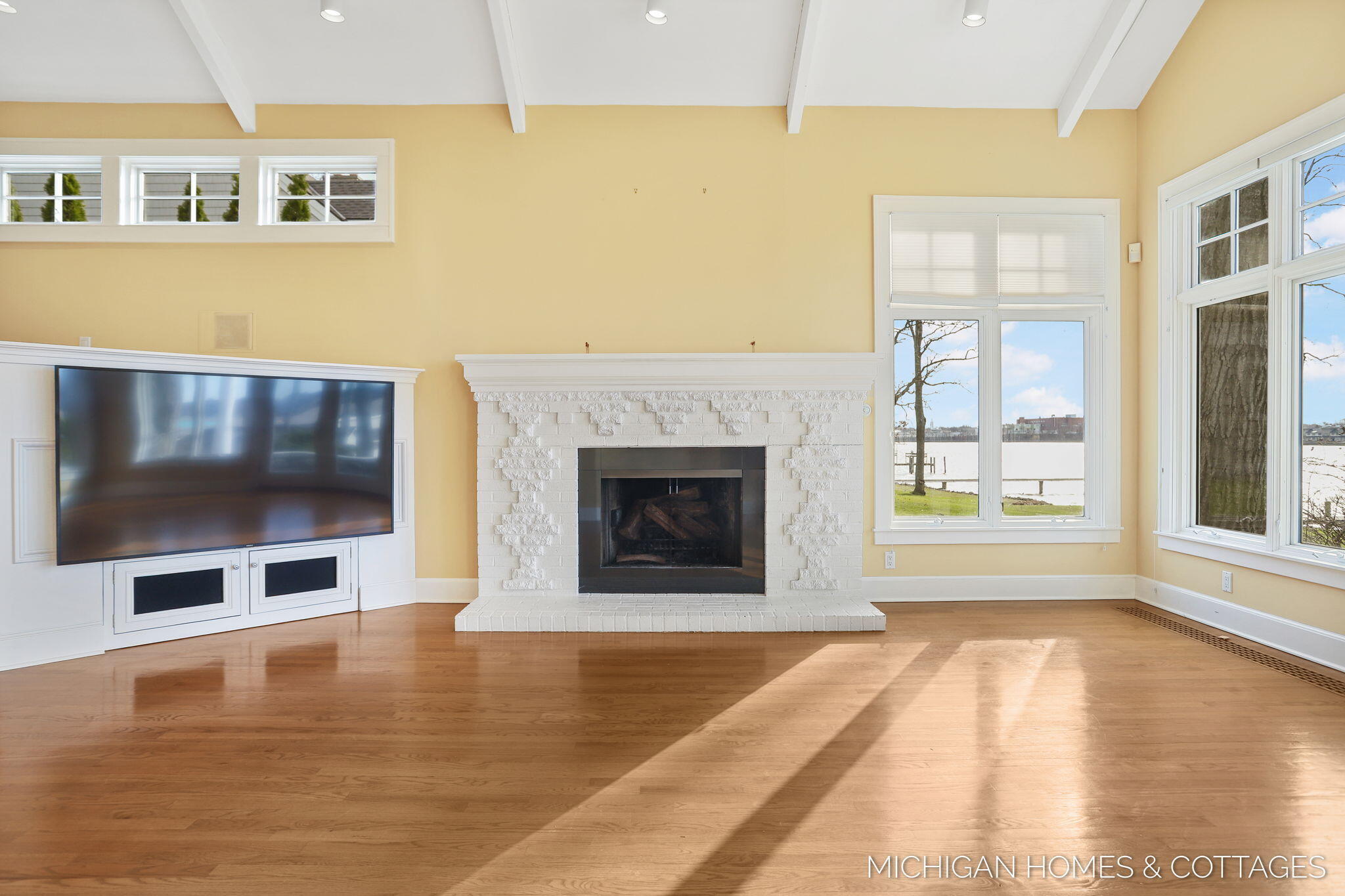 714 N Shore Drive