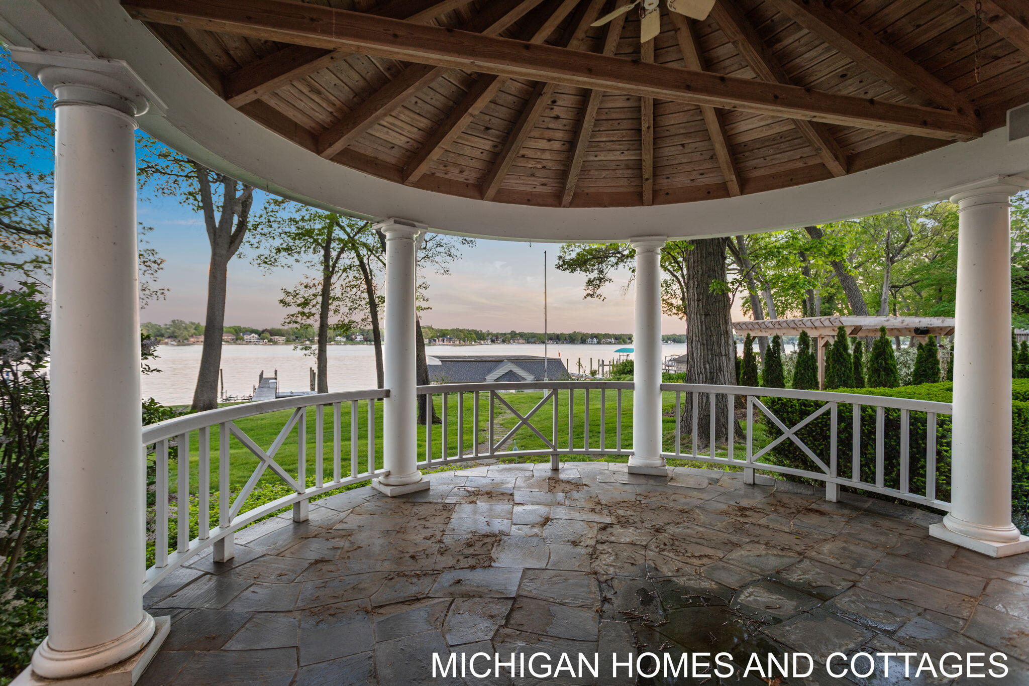 714 N Shore Drive