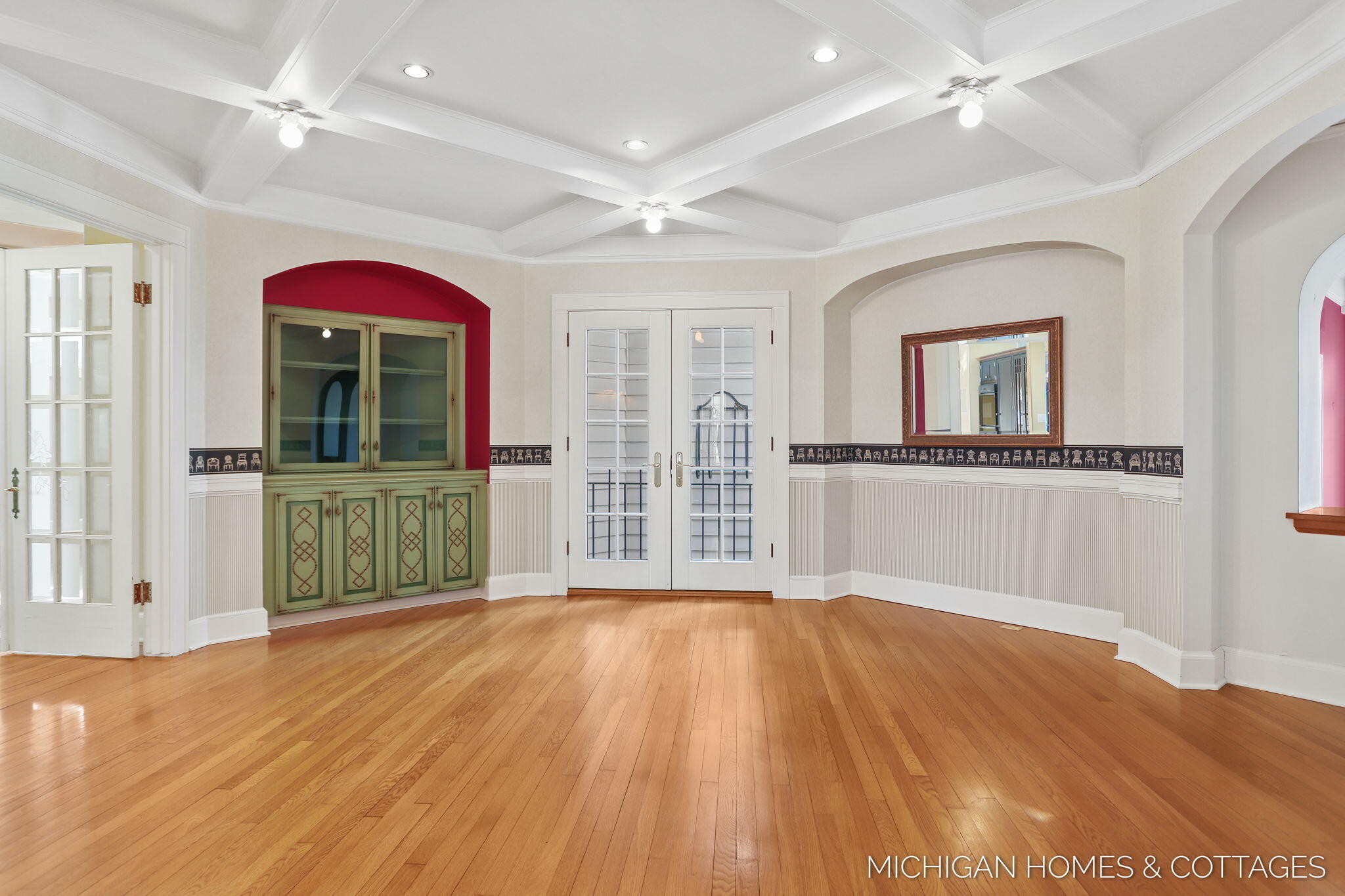 714 N Shore Drive