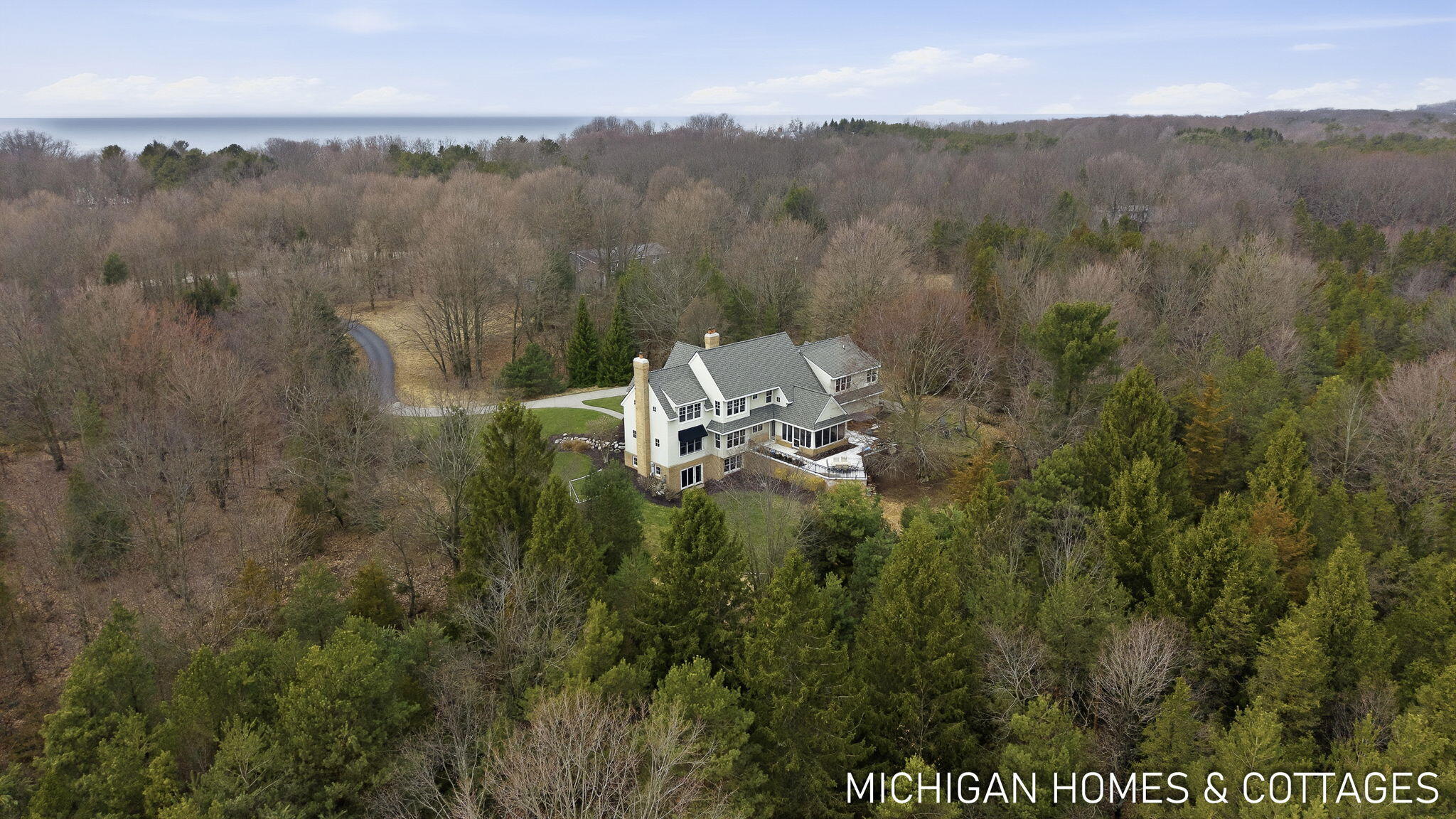 5484 Lakeshore Avenue