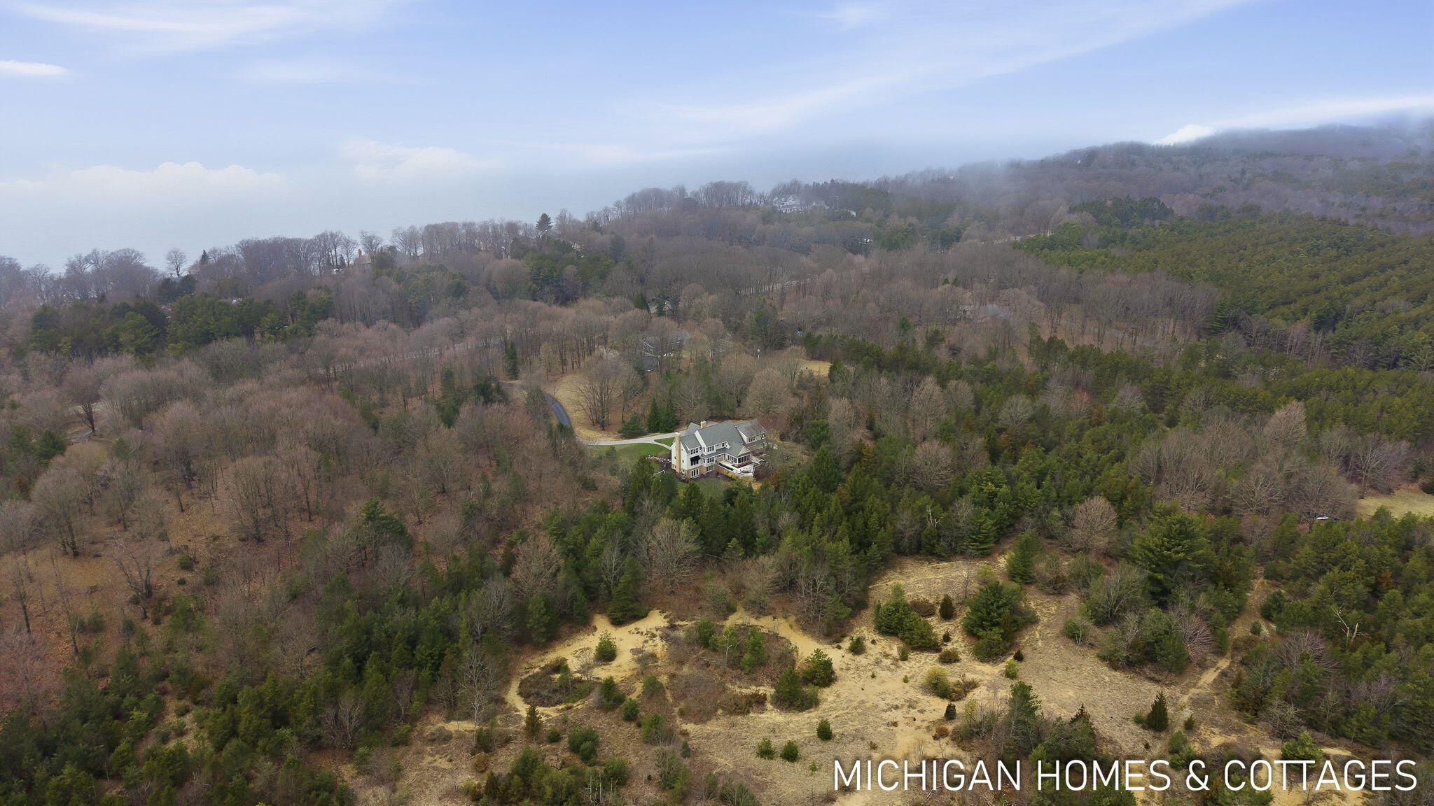 5484 Lakeshore Avenue