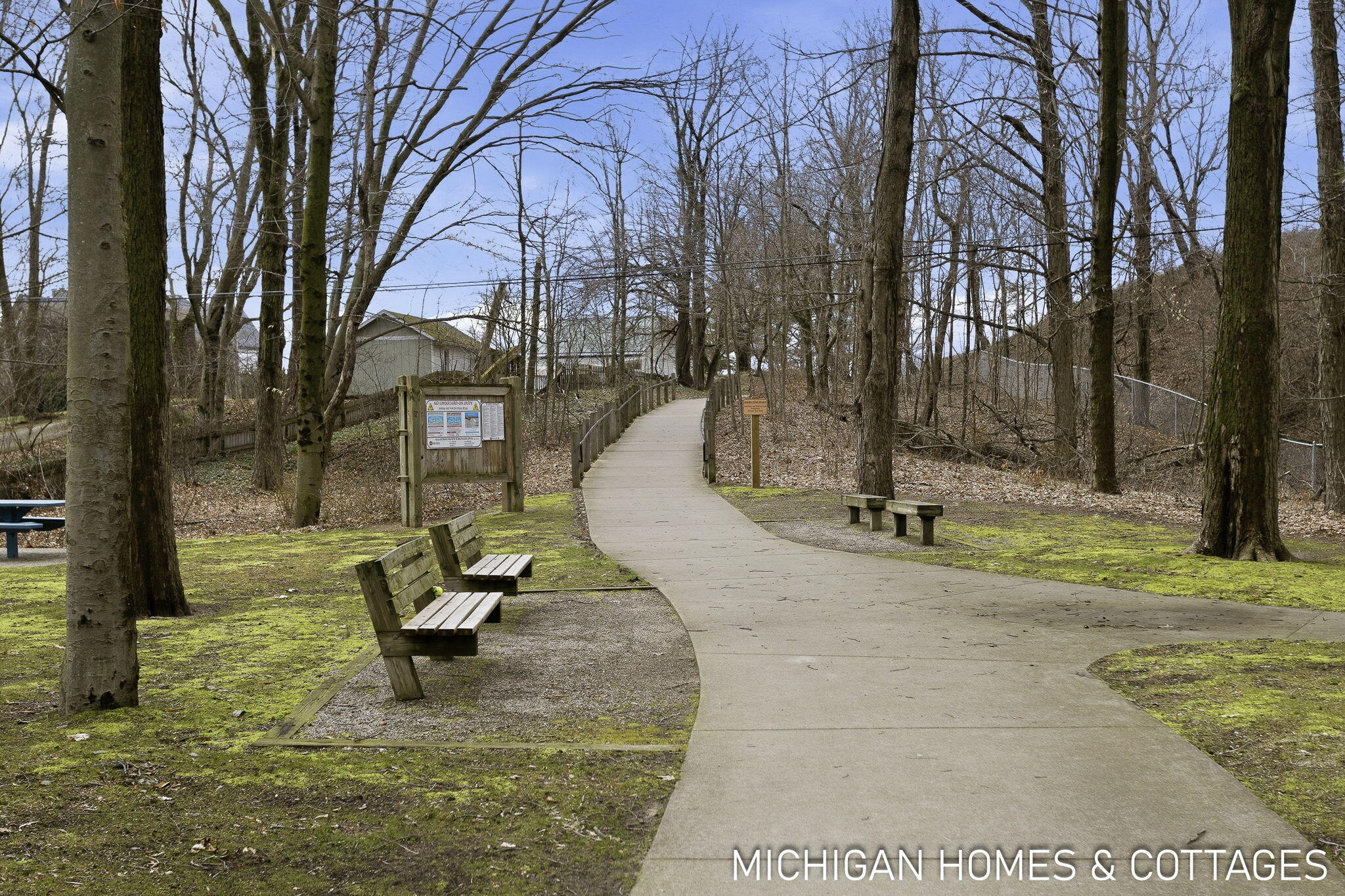 5484 Lakeshore Avenue