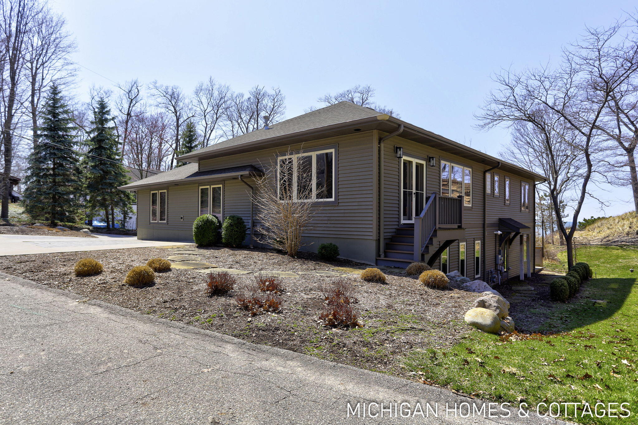 6700 Ratcliff Drive