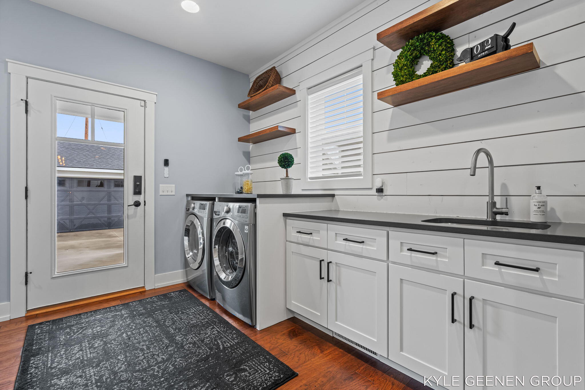 140 W 10th Street