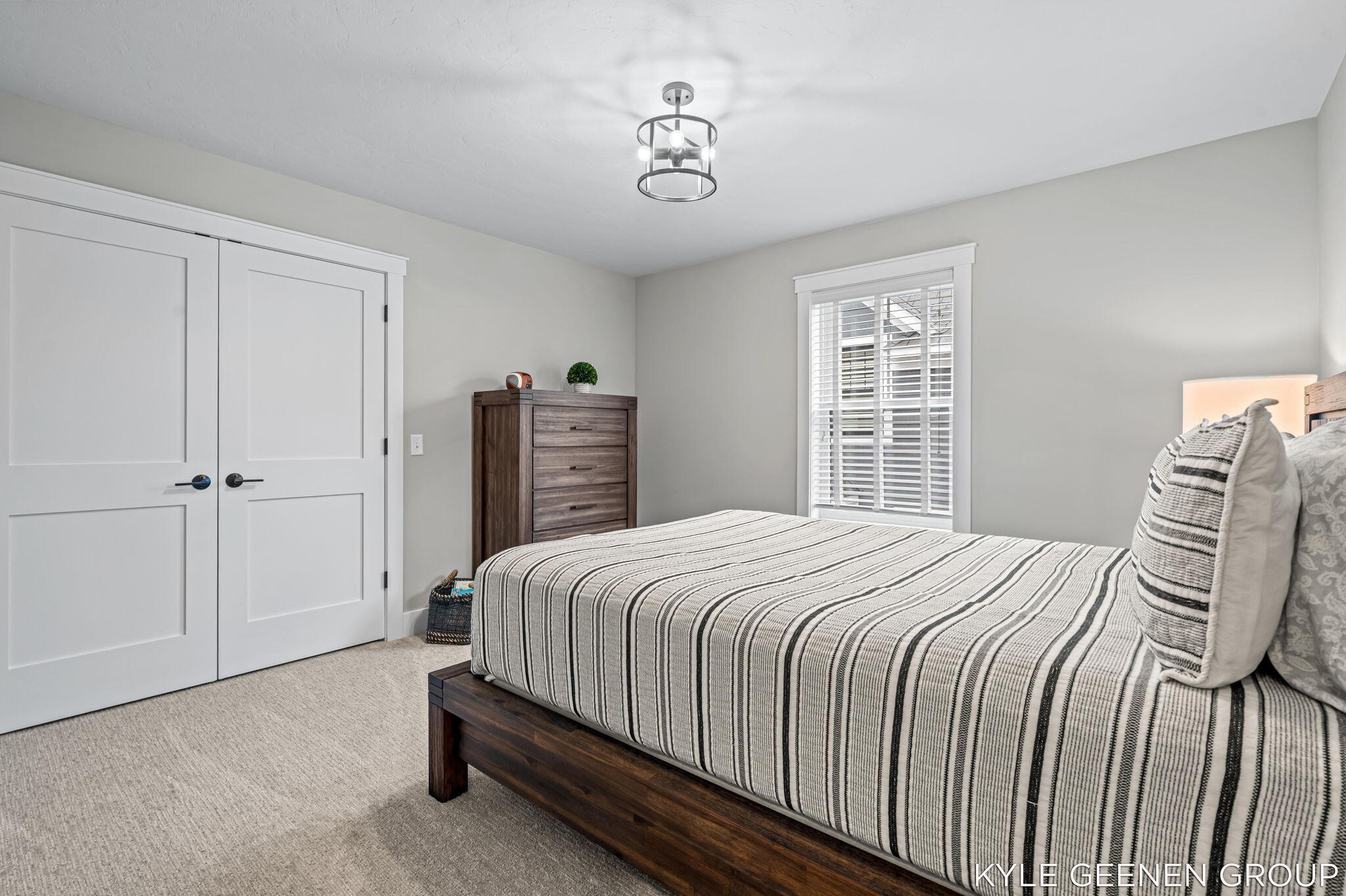 140 W 10th Street