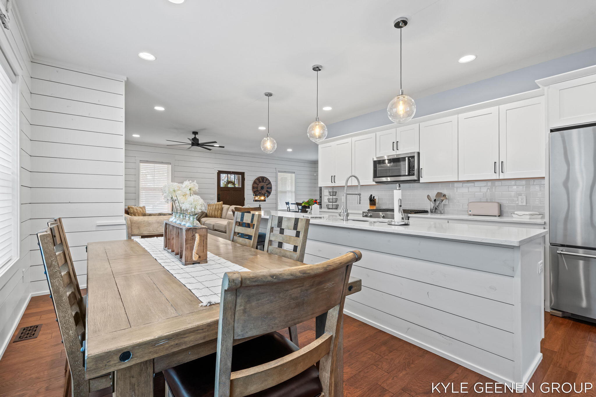 140 W 10th Street