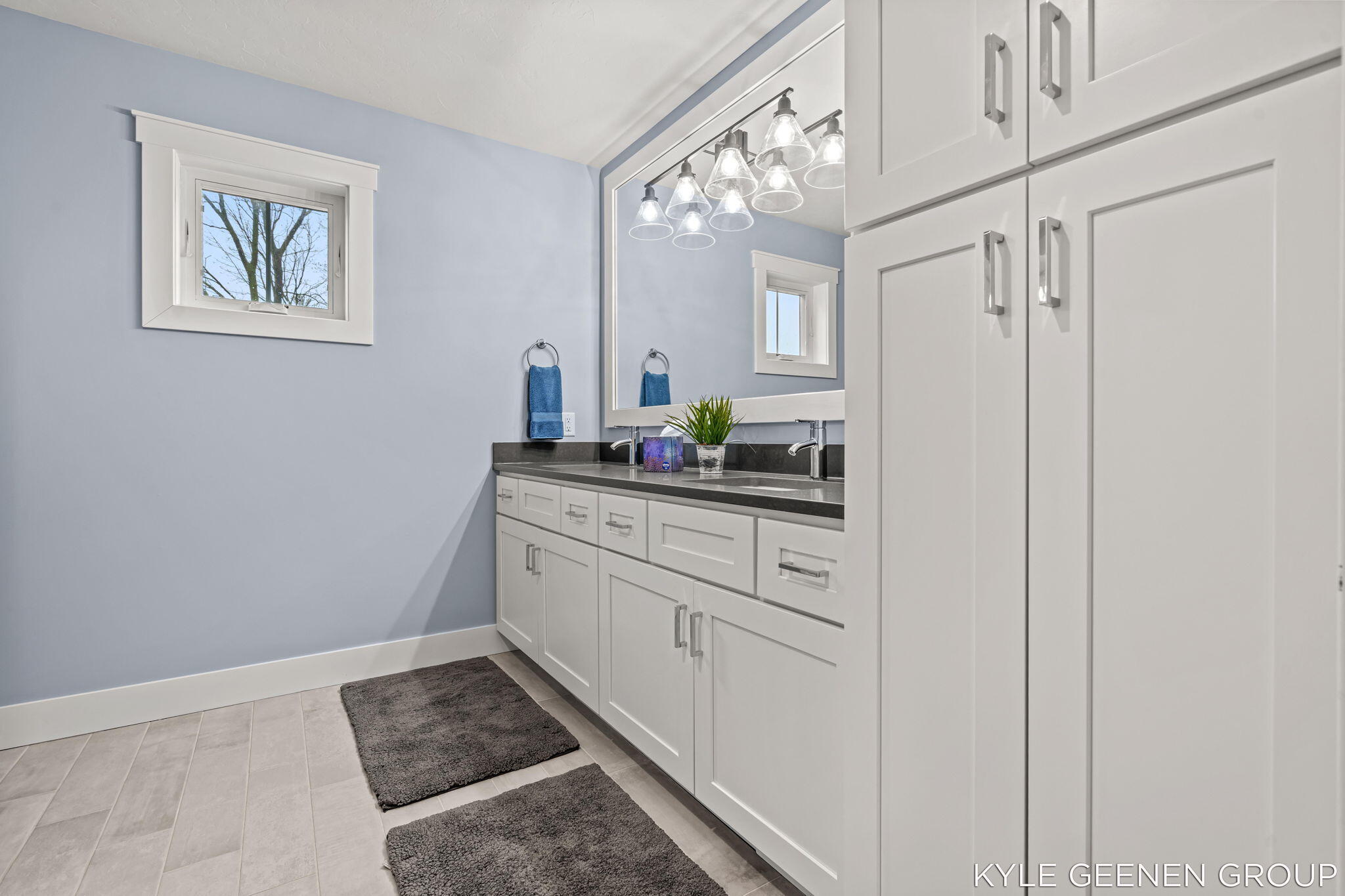 140 W 10th Street