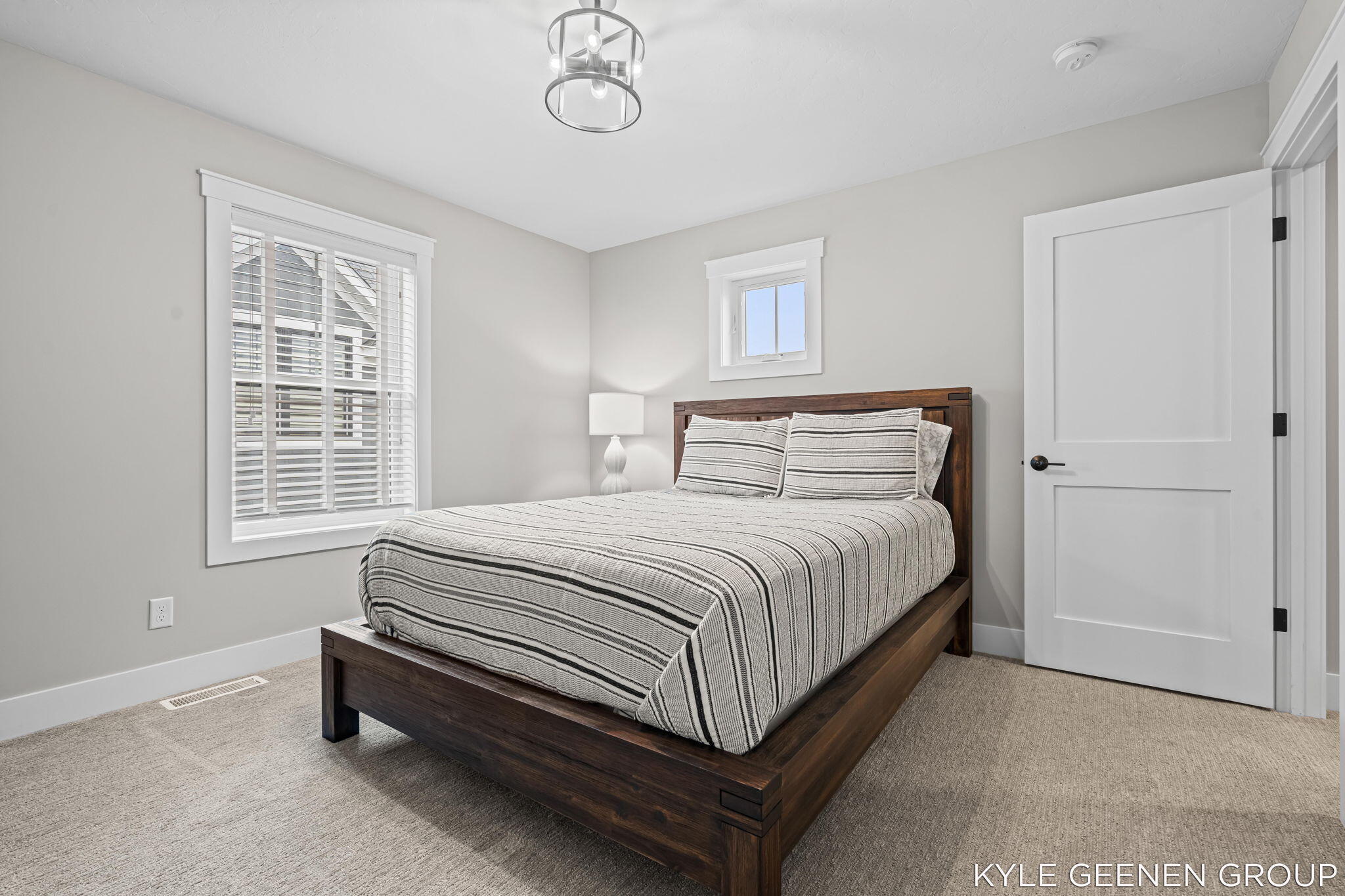 140 W 10th Street