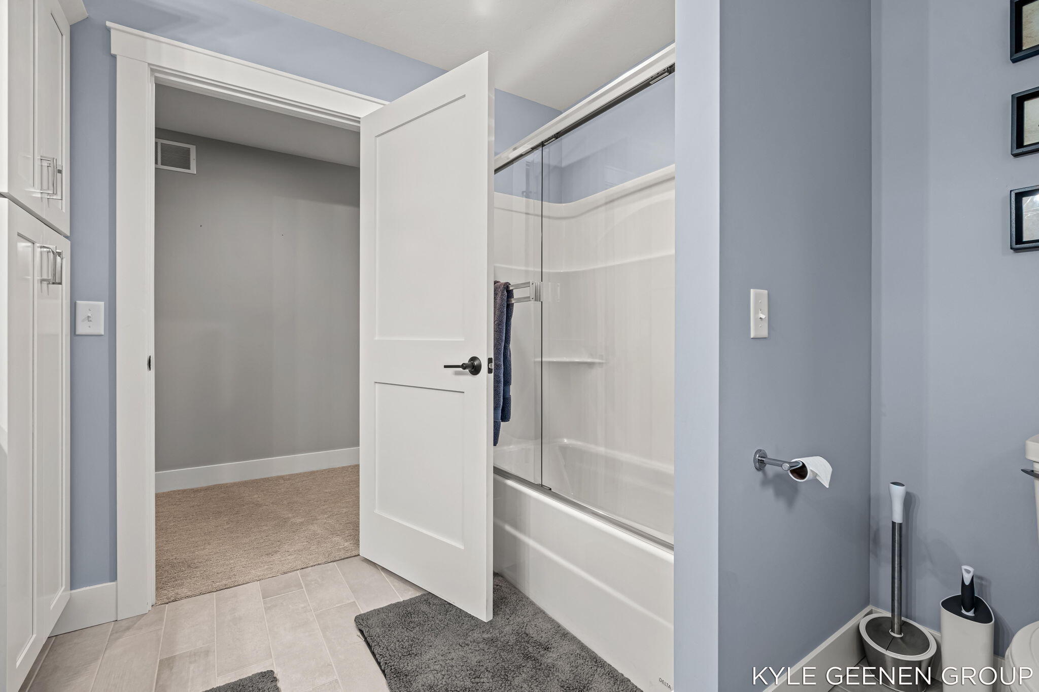 140 W 10th Street