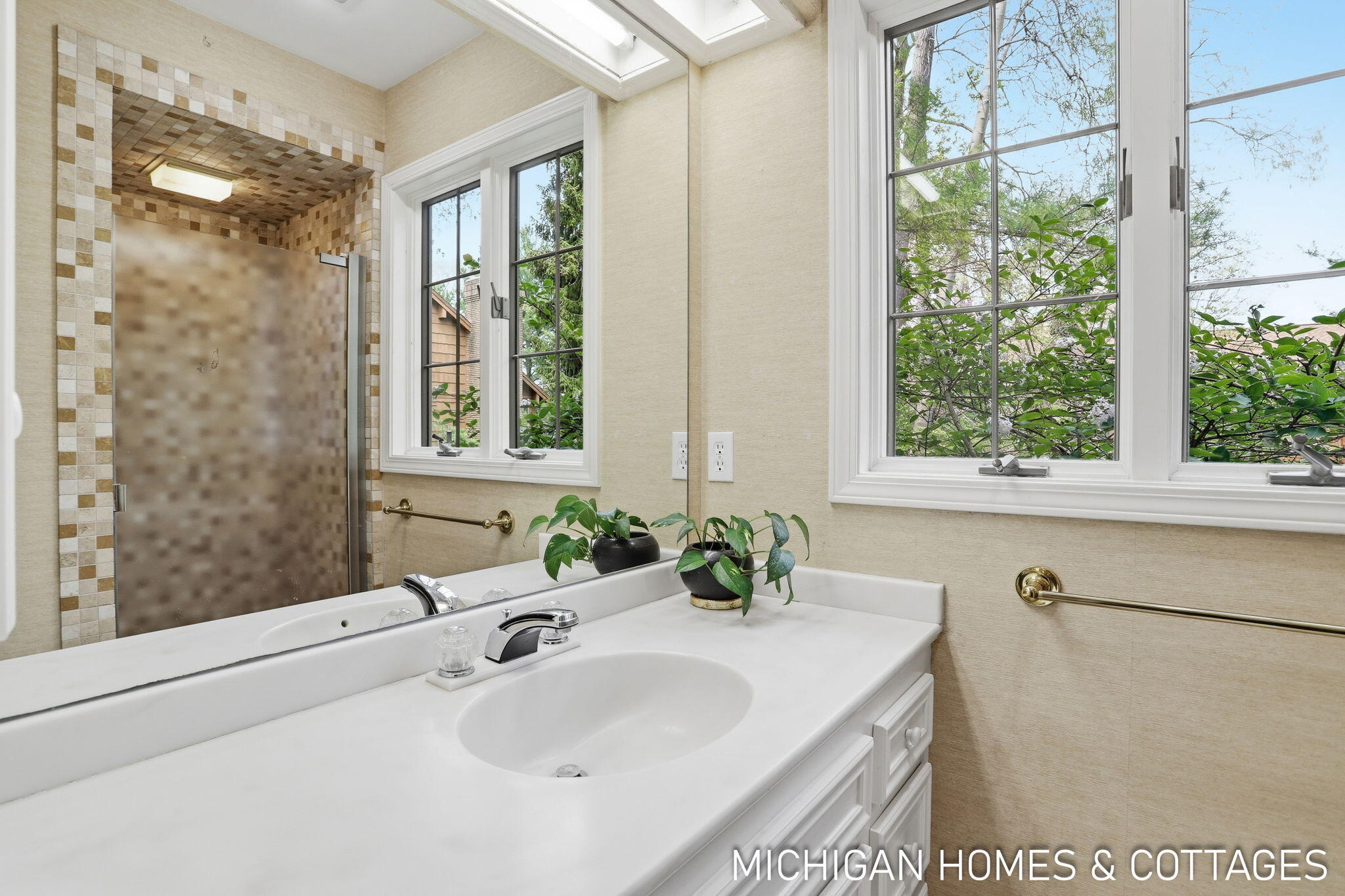 309 Glen Garry Court