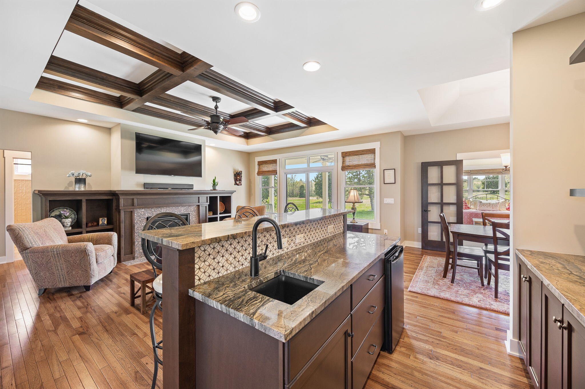 719 Golfview Drive