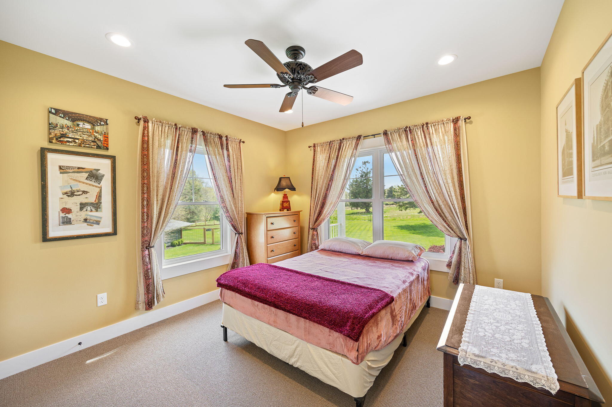 719 Golfview Drive