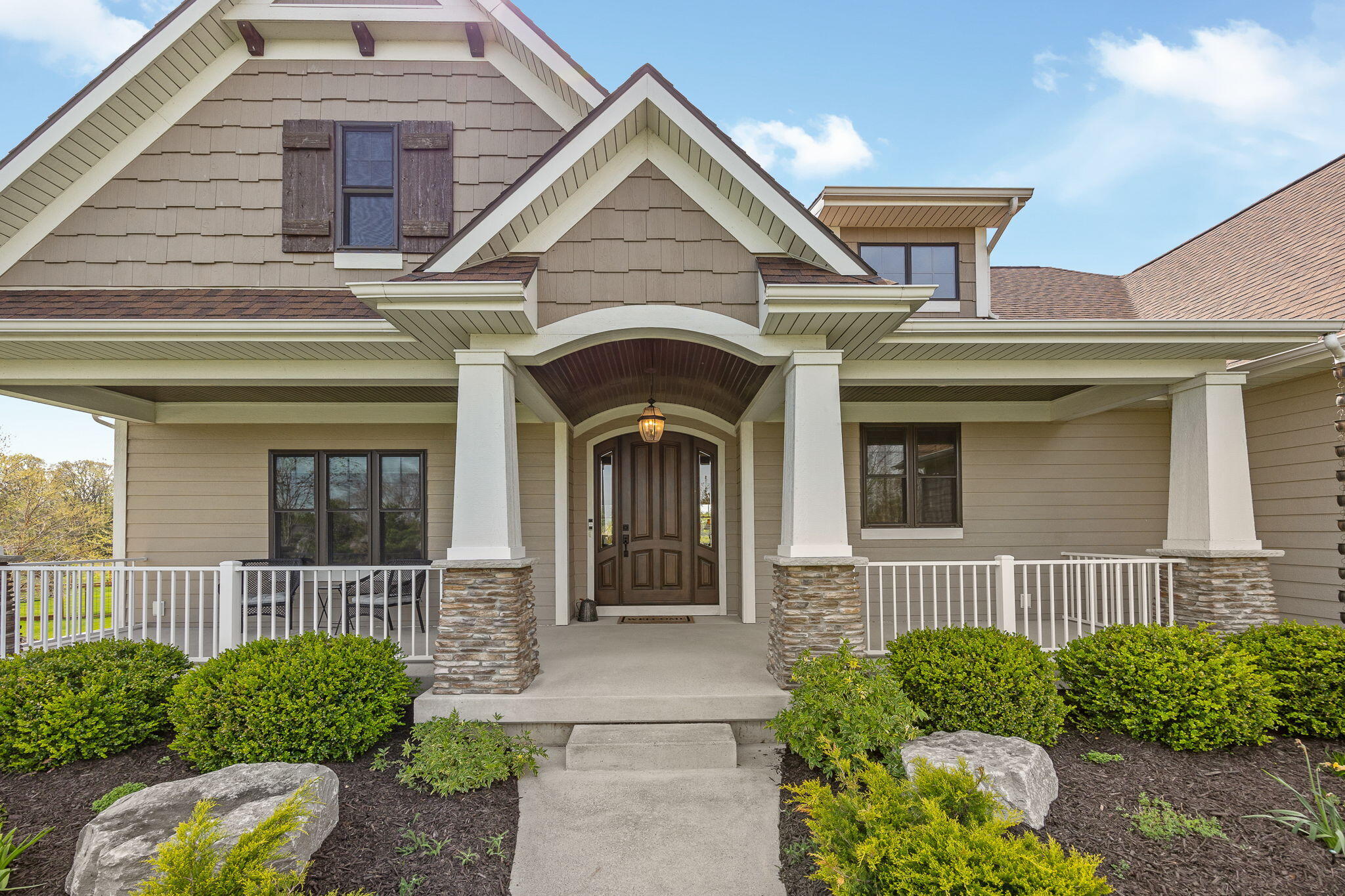 719 Golfview Drive