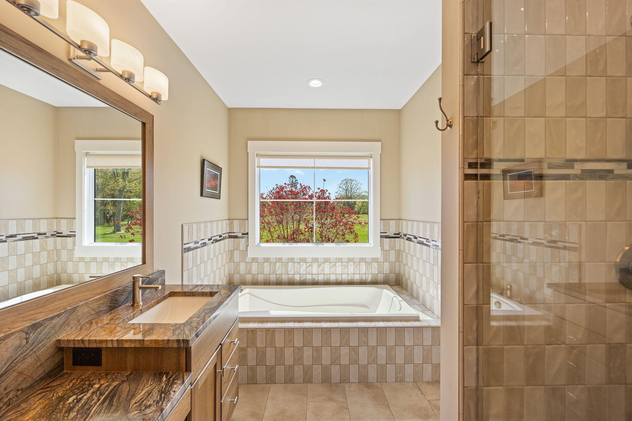 719 Golfview Drive