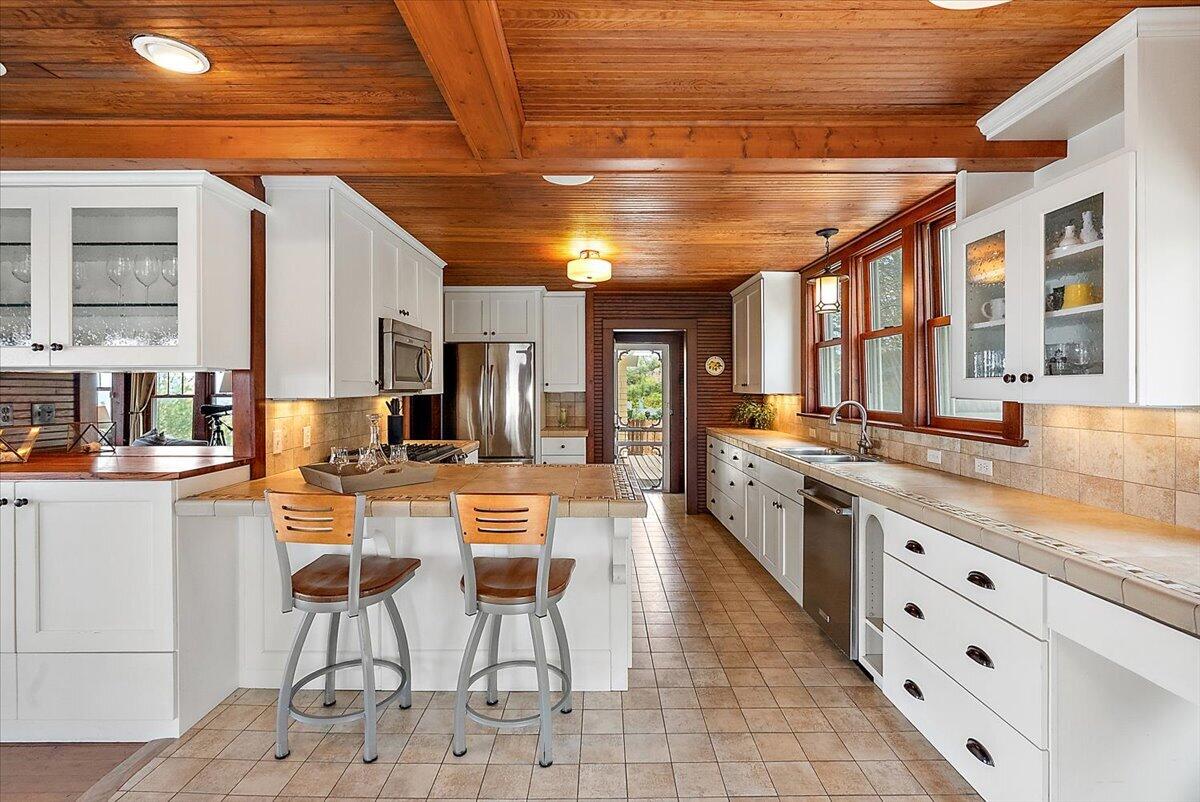 2448 Bluebell Court