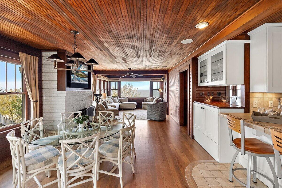 2448 Bluebell Court