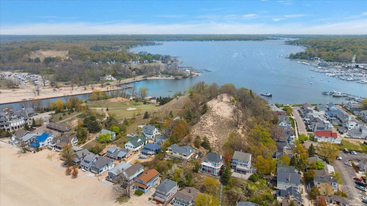 2448 Bluebell Court