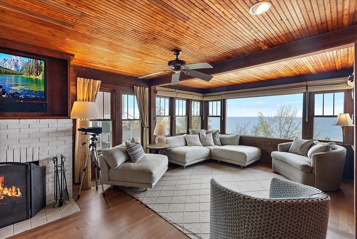 2448 Bluebell Court