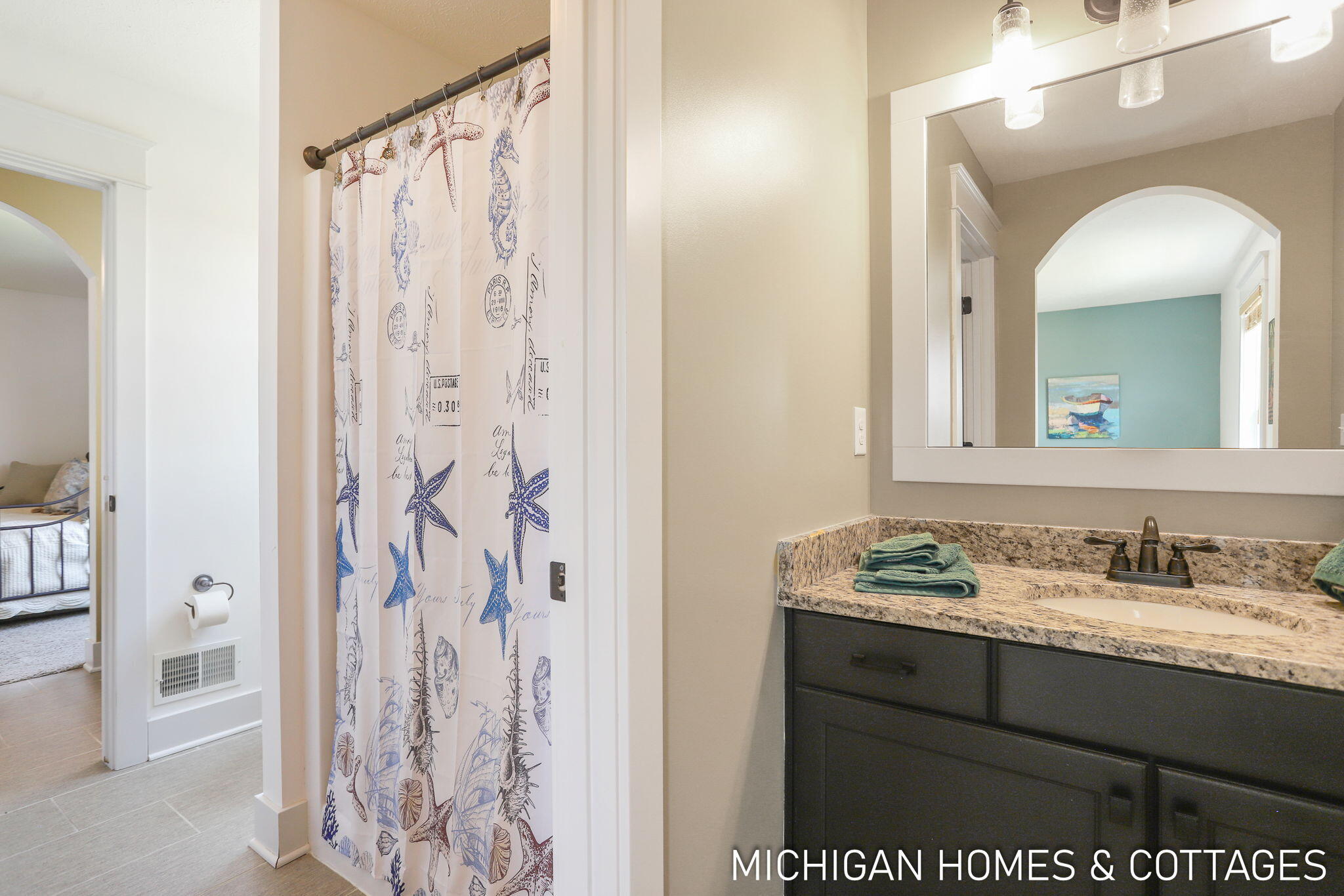4401 Grand Point
