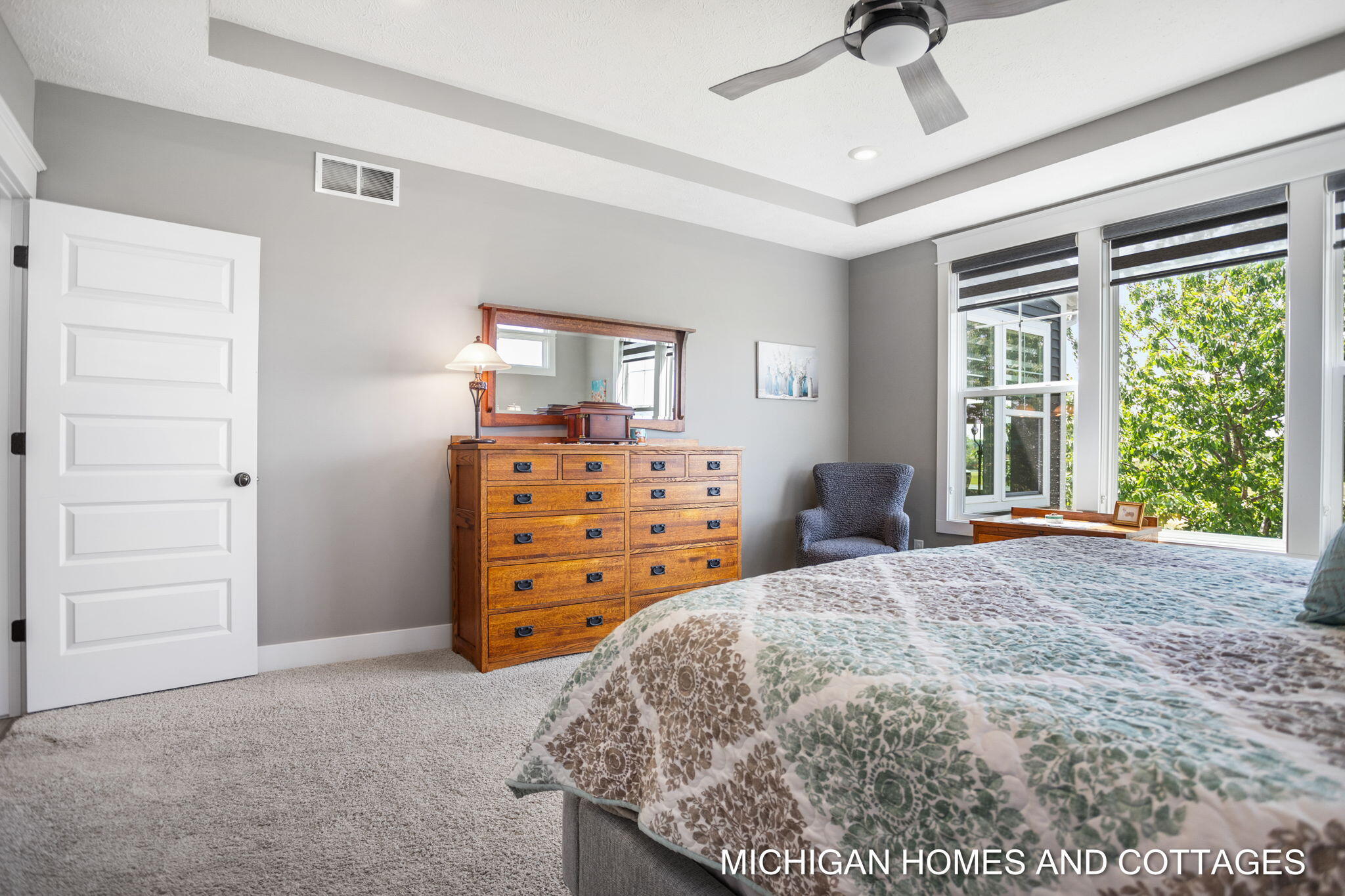 4401 Grand Point