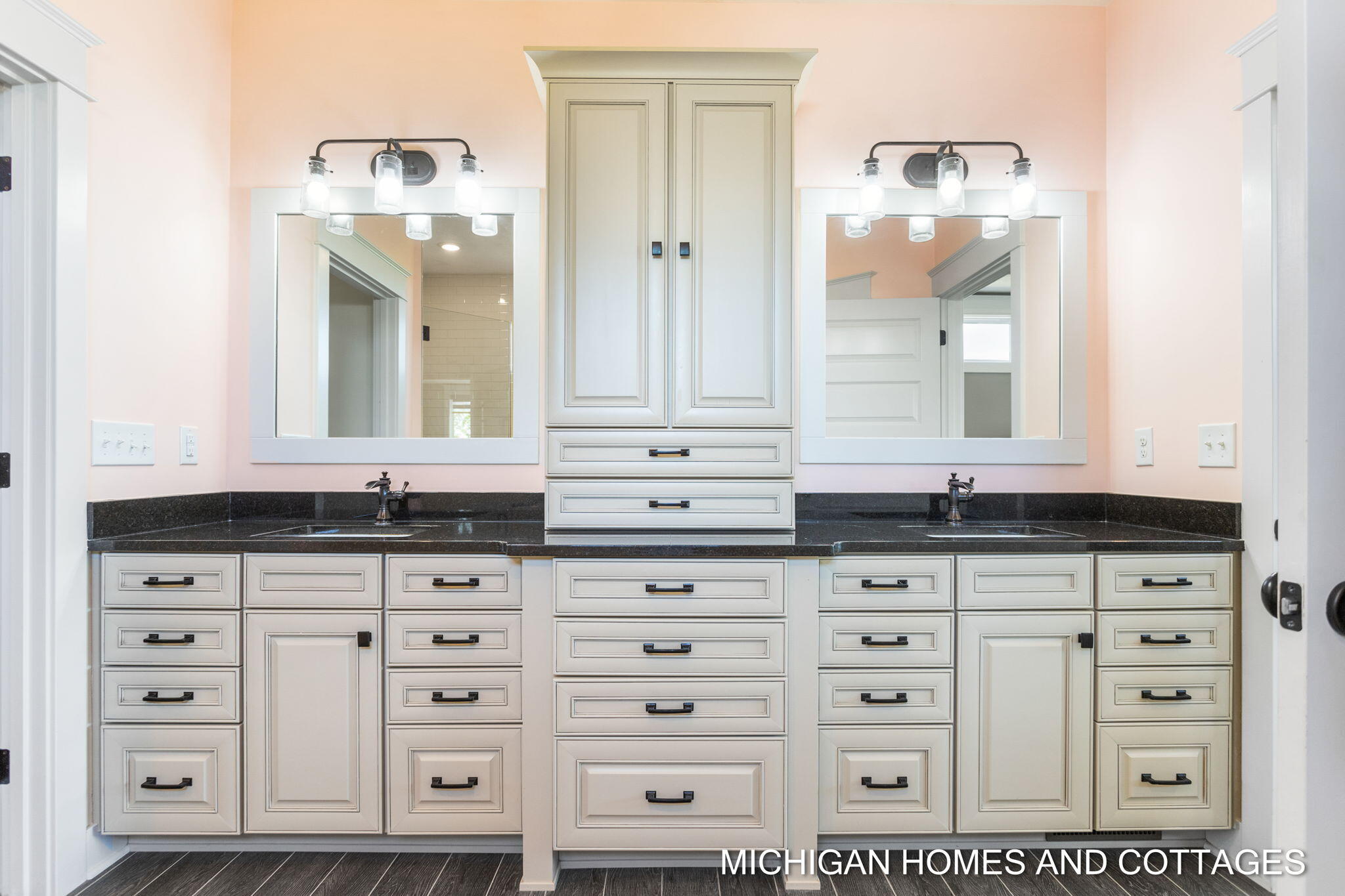 4401 Grand Point